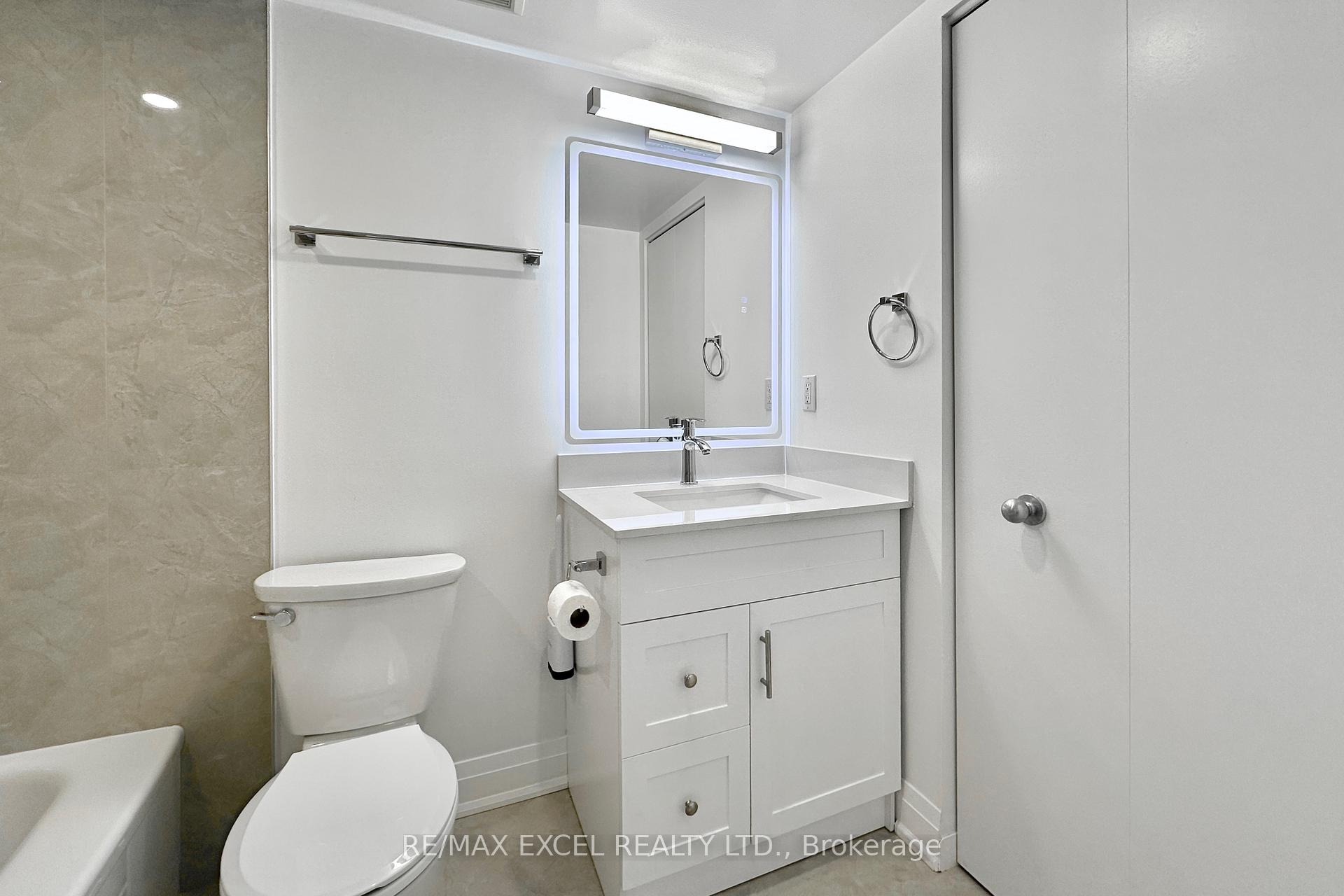 Photo 7 of Unit 708, 21 Overlea Boulevard, Toronto, Thorncliffe Park — HOMEH