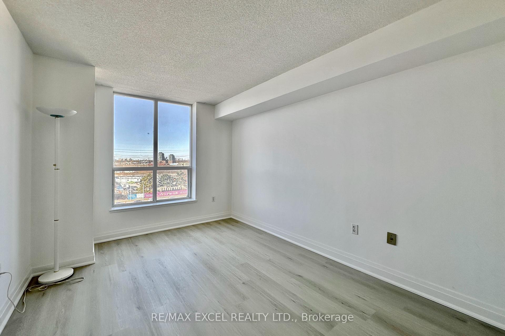 Photo 8 of Unit 708, 21 Overlea Boulevard, Toronto, Thorncliffe Park — HOMEH