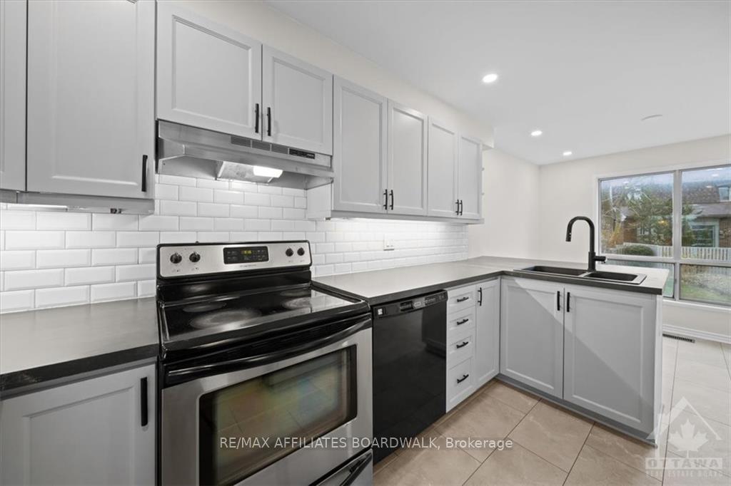 Photo 10 of 111 Beachview, Ottawa, Mooneys Bay/Riverside Park — HOMEH