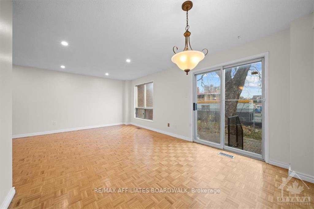 Photo 12 of 111 Beachview, Ottawa, Mooneys Bay/Riverside Park — HOMEH