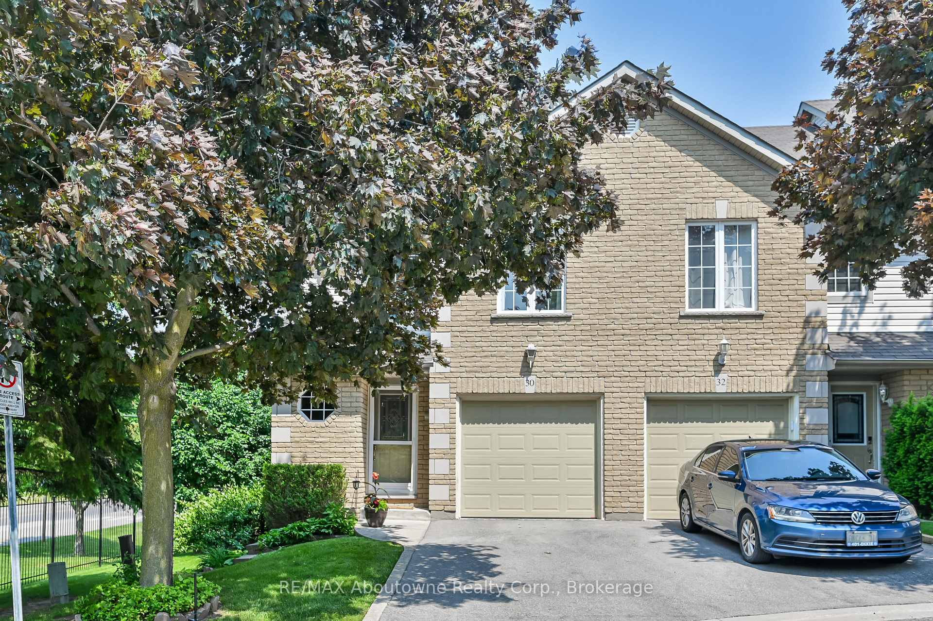 Photo 1 of Unit Unit 30, 31 Moss Boulevard, Hamilton, Dundas — HOMEH
