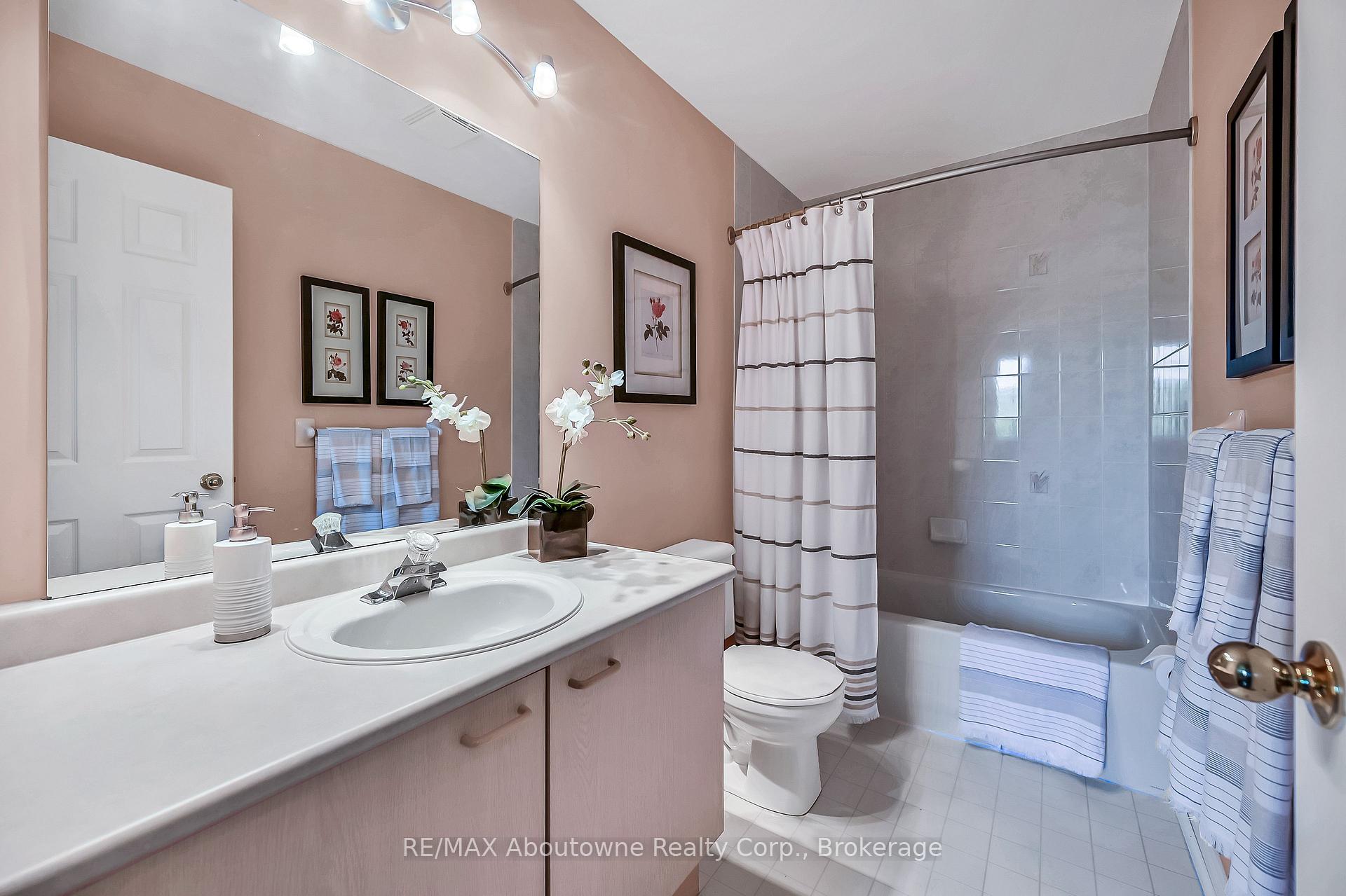 Photo 9 of Unit Unit 30, 31 Moss Boulevard, Hamilton, Dundas — HOMEH