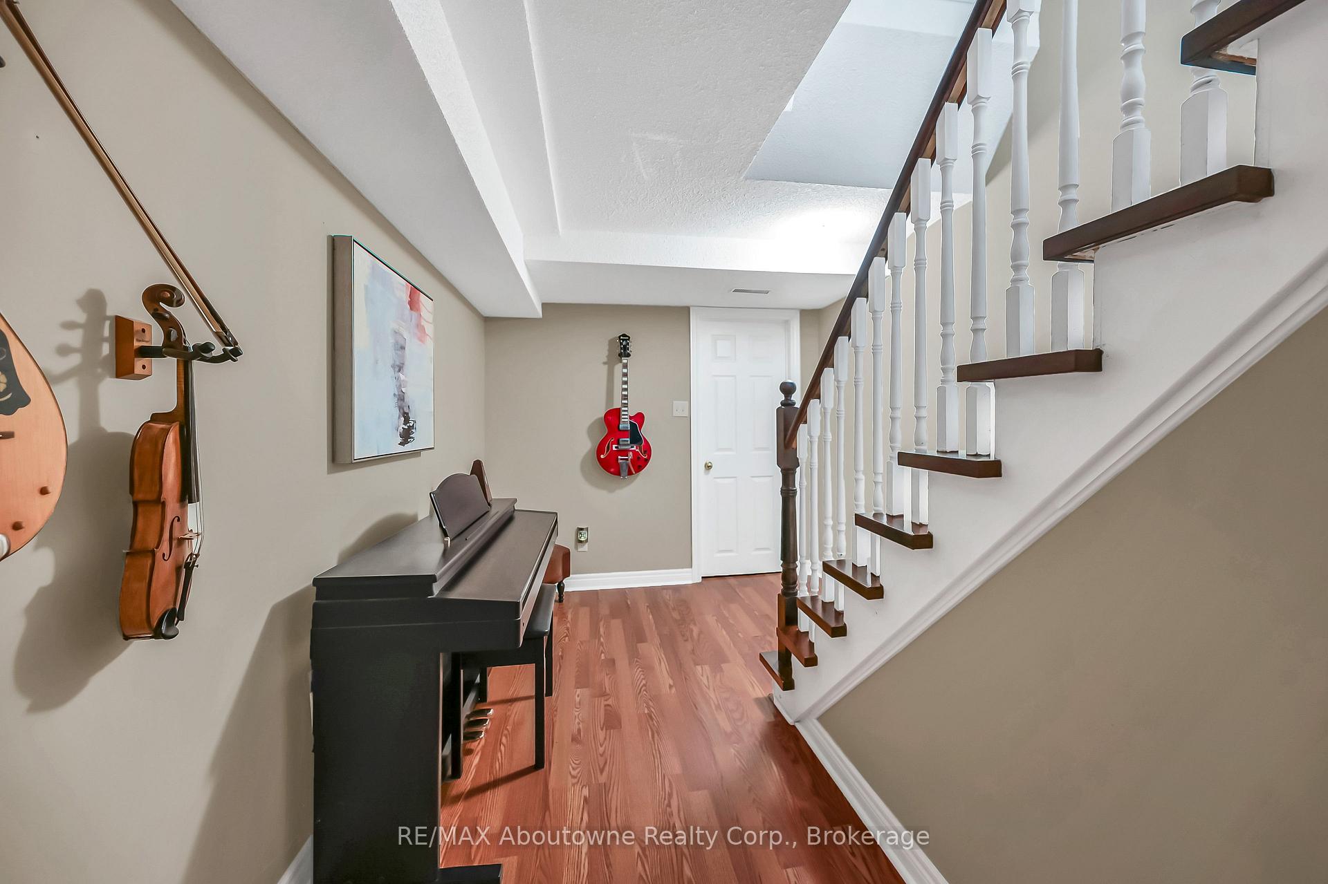 Photo 10 of Unit Unit 30, 31 Moss Boulevard, Hamilton, Dundas — HOMEH