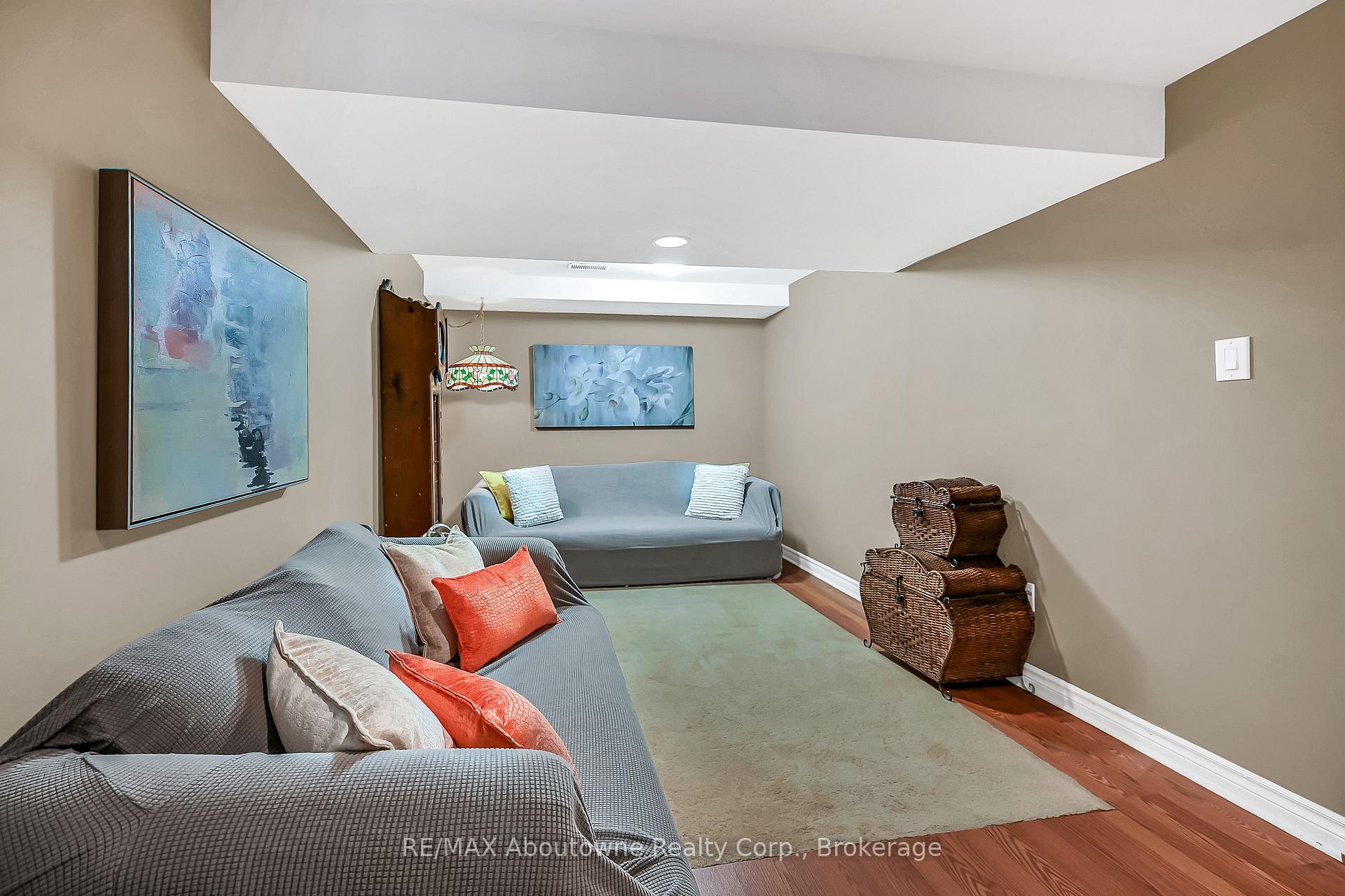 Photo 12 of Unit Unit 30, 31 Moss Boulevard, Hamilton, Dundas — HOMEH