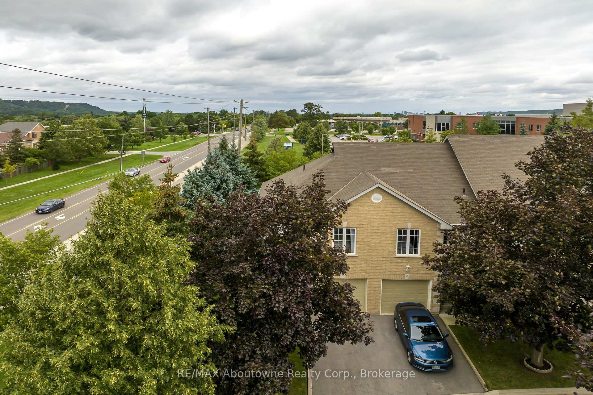 Photo 21 of Unit Unit 30, 31 Moss Boulevard, Hamilton, Dundas — HOMEH