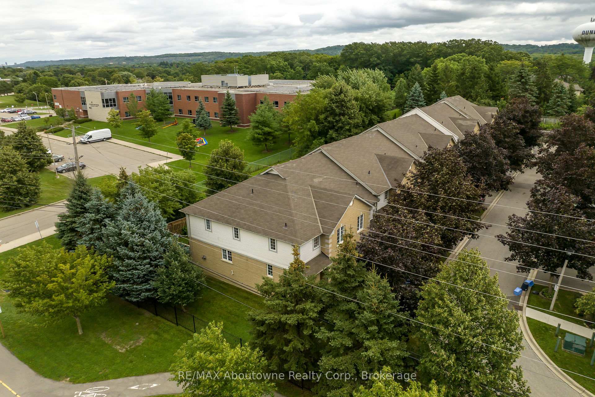 Photo 22 of Unit Unit 30, 31 Moss Boulevard, Hamilton, Dundas — HOMEH