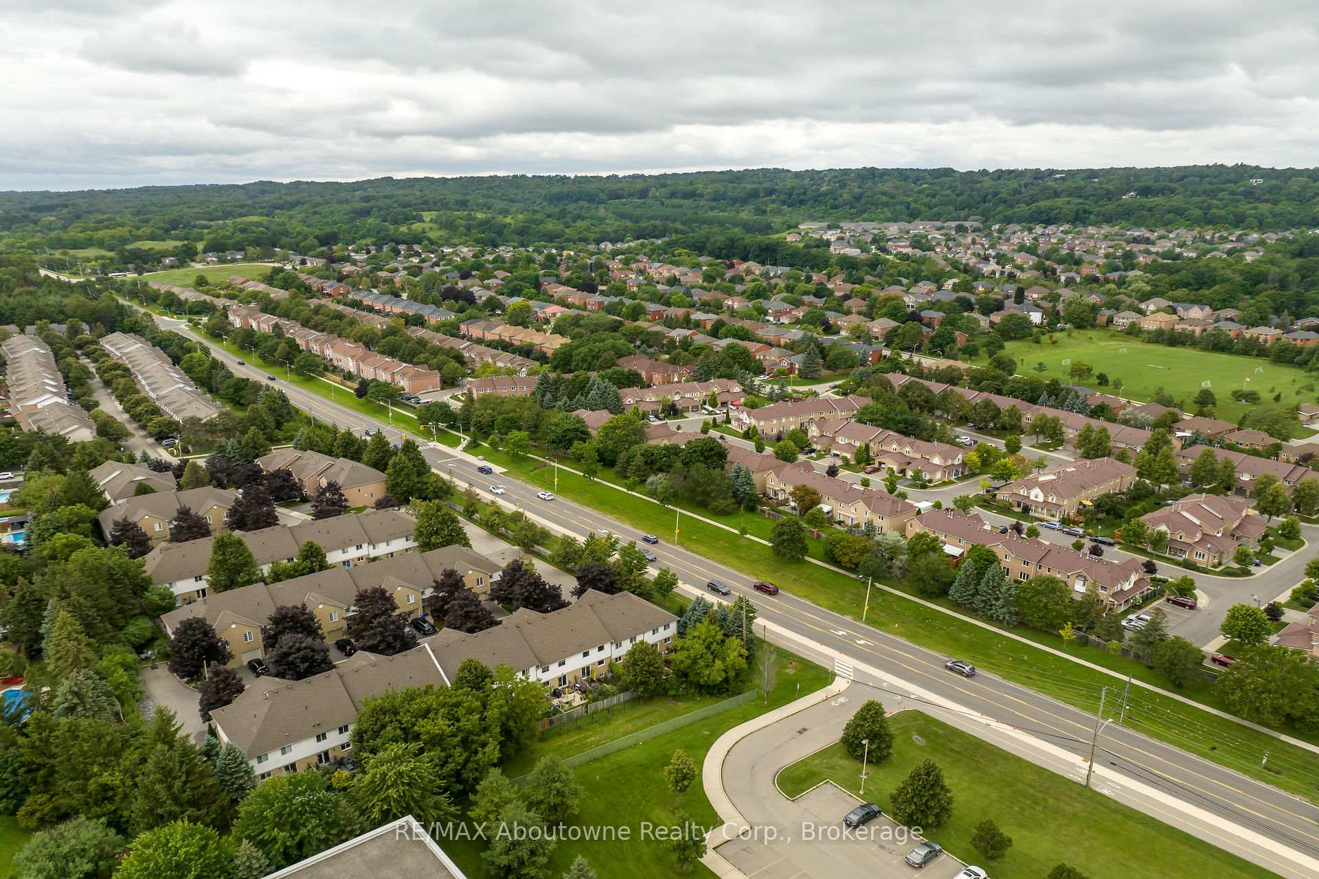 Photo 24 of Unit Unit 30, 31 Moss Boulevard, Hamilton, Dundas — HOMEH