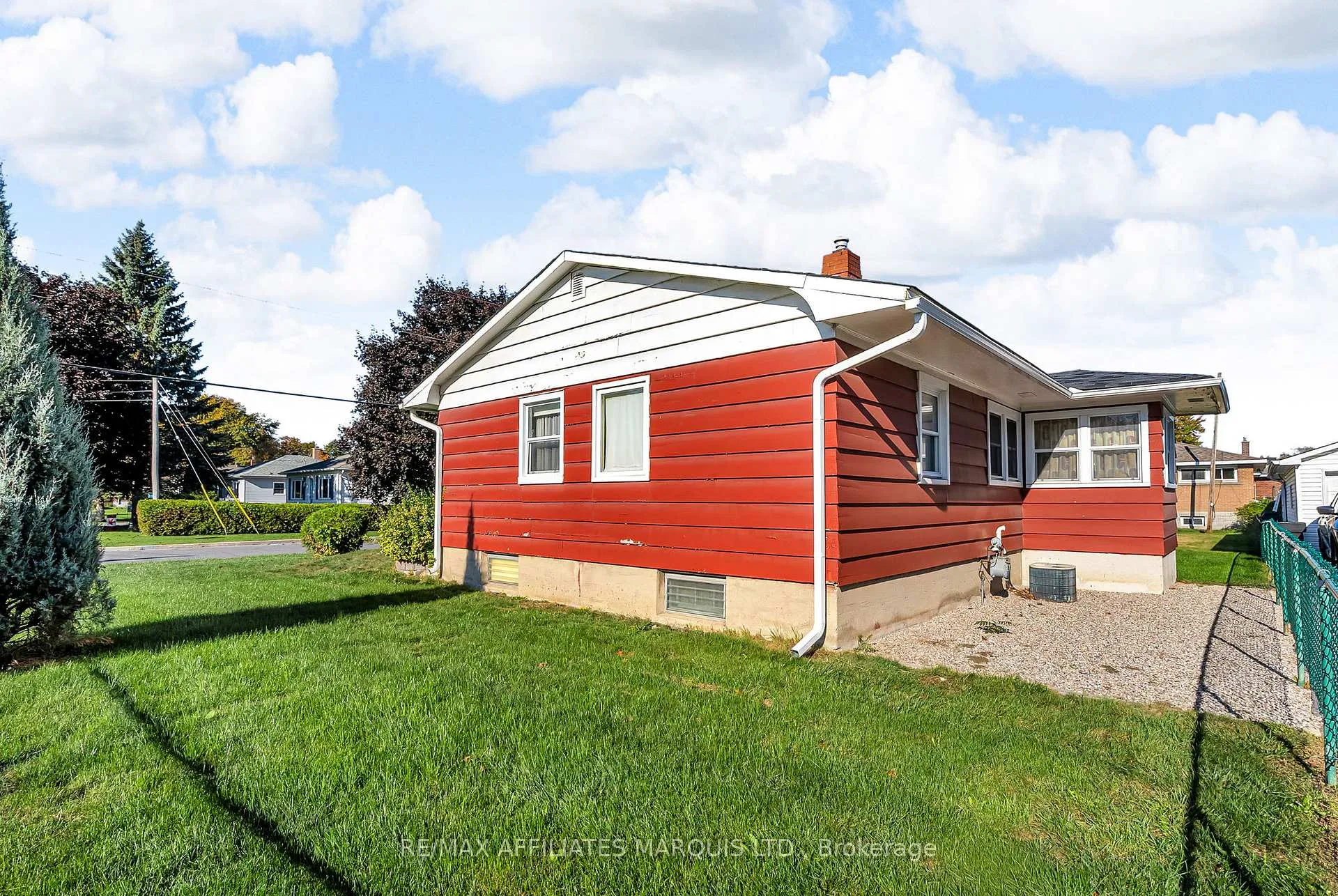 Photo 36 of 1301 Gallinger Avenue, Cornwall — HOMEH