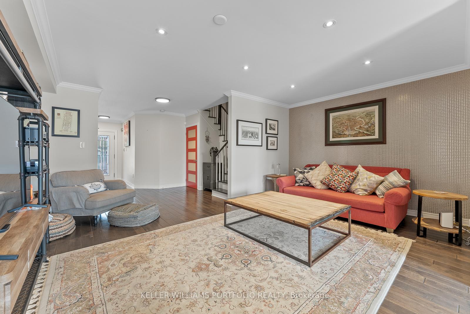 Photo 14 of 50 Coolspring Crescent, Caledon, Bolton East — HOMEH