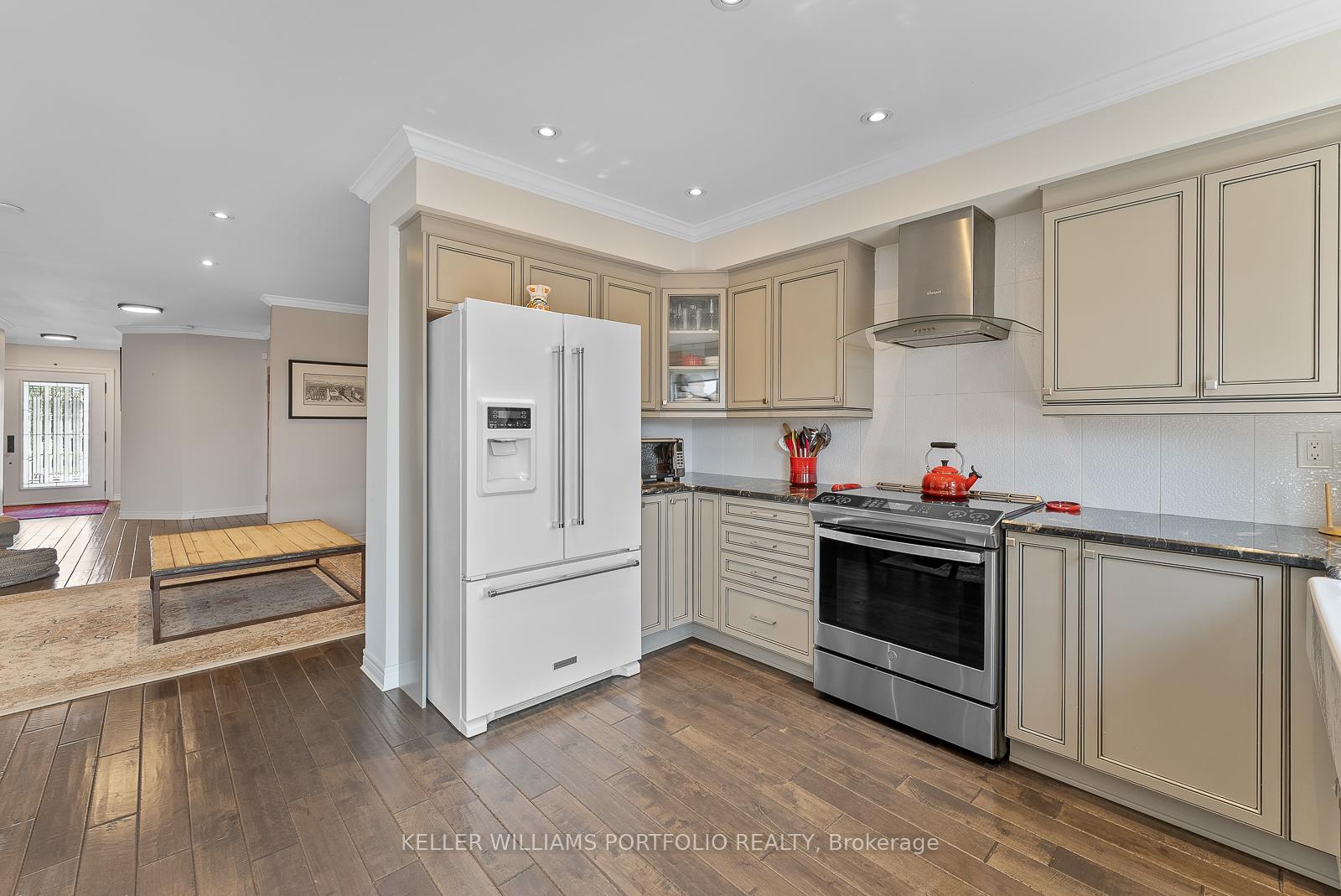 Photo 7 of 50 Coolspring Crescent, Caledon, Bolton East — HOMEH