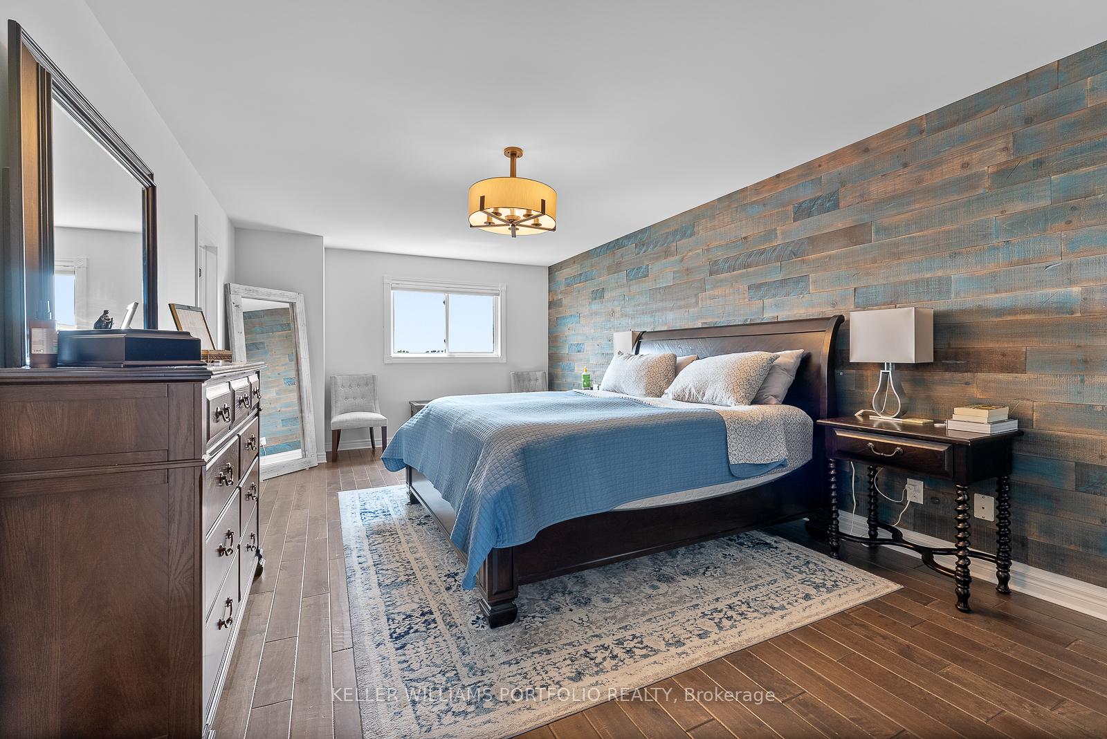 Photo 19 of 50 Coolspring Crescent, Caledon, Bolton East — HOMEH