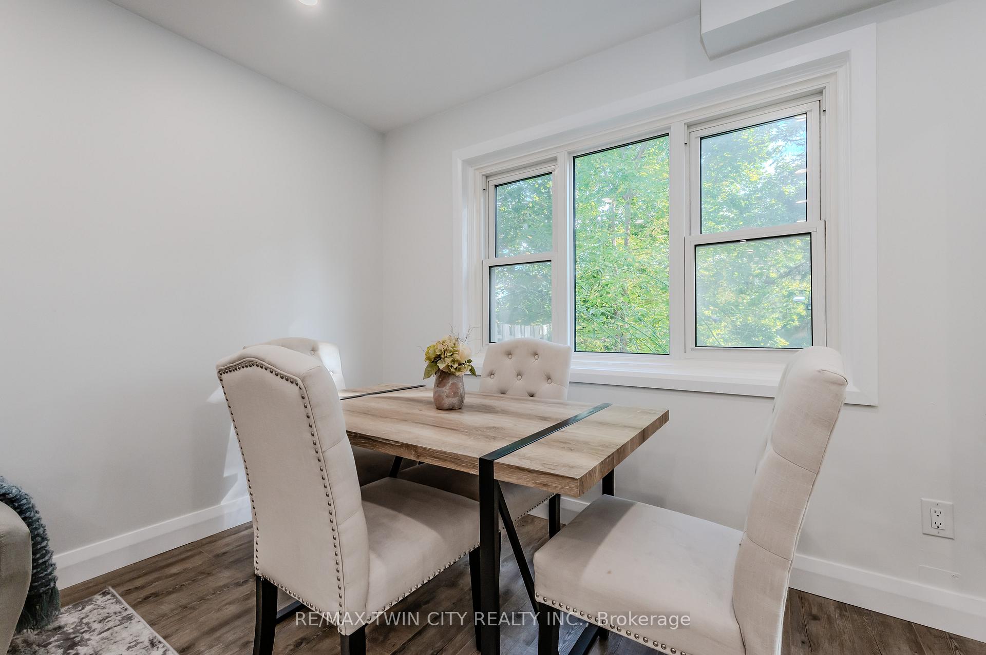 Photo 7 of Unit E, 308 Bluevale Street, Waterloo — HOMEH