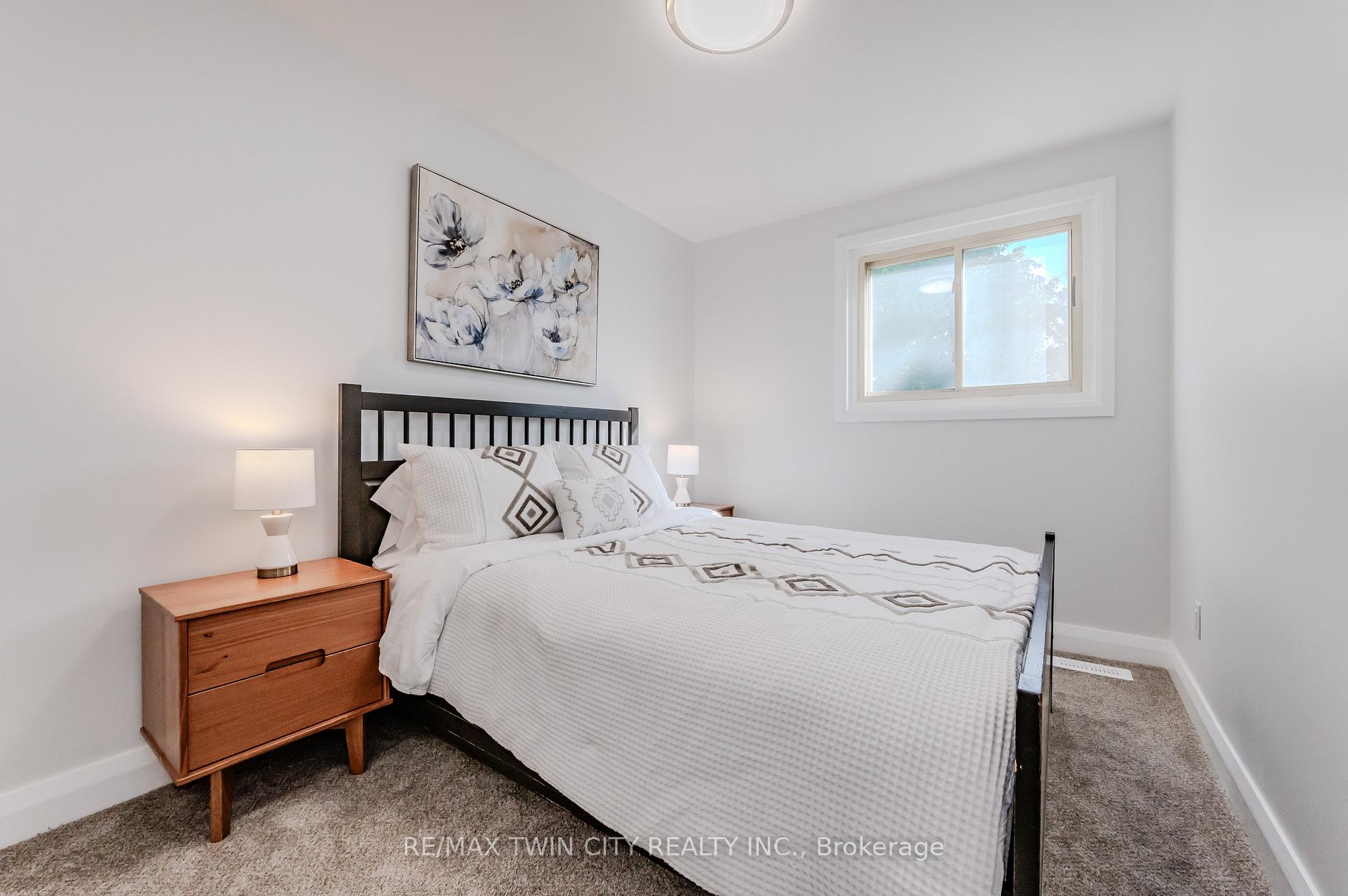 Photo 16 of Unit E, 308 Bluevale Street, Waterloo — HOMEH