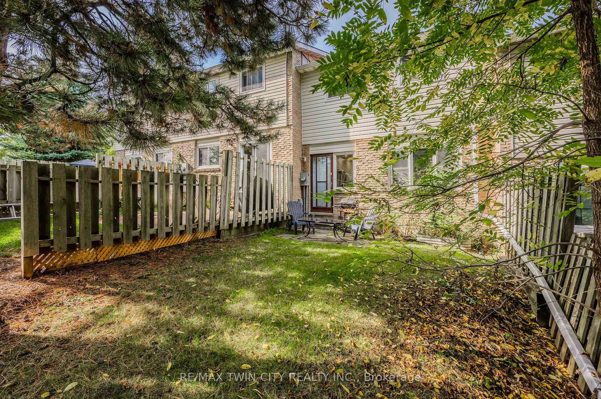 Photo 34 of Unit E, 308 Bluevale Street, Waterloo — HOMEH