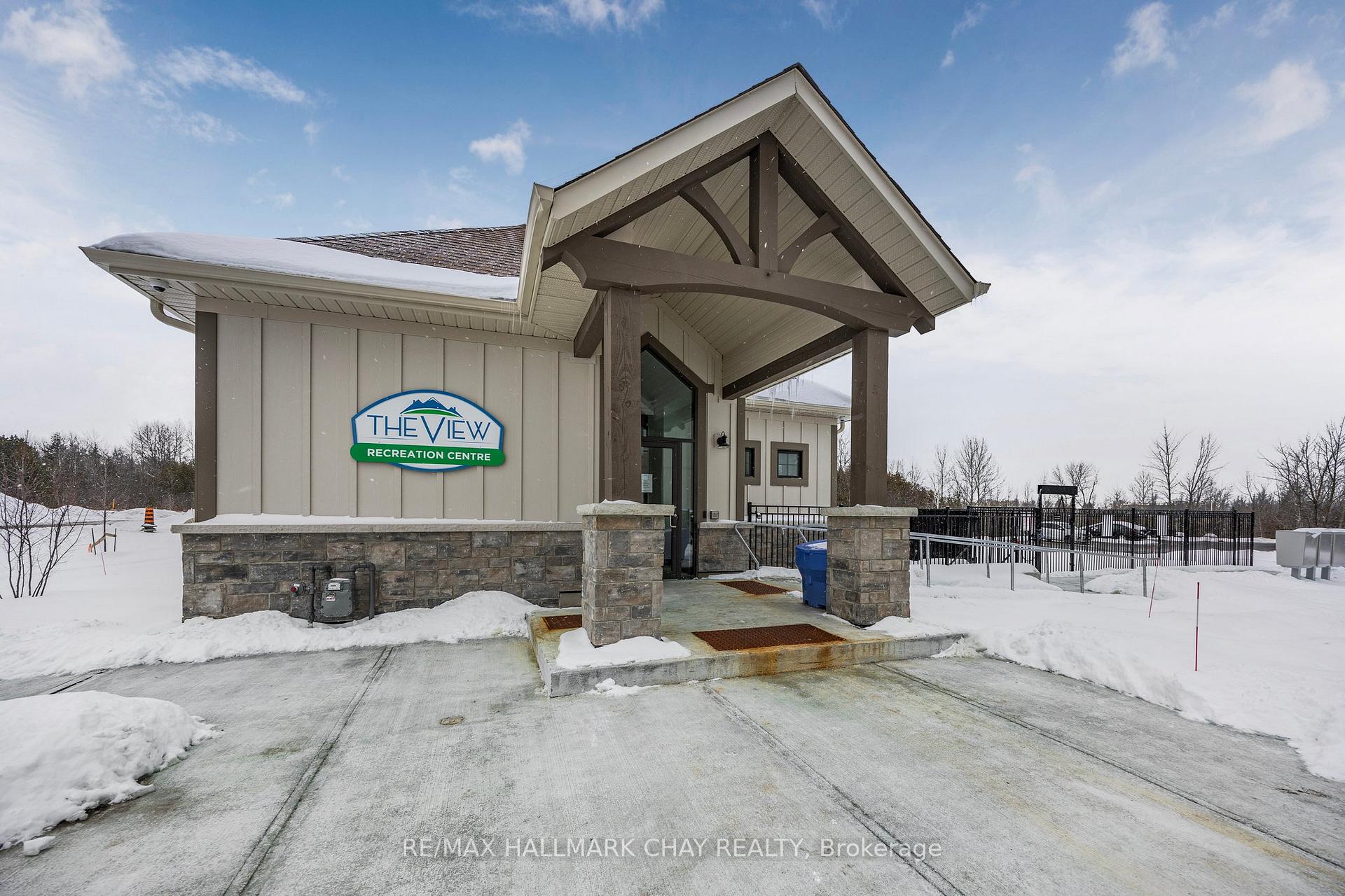 Front of Unit 210, 5 Spooner Crescent