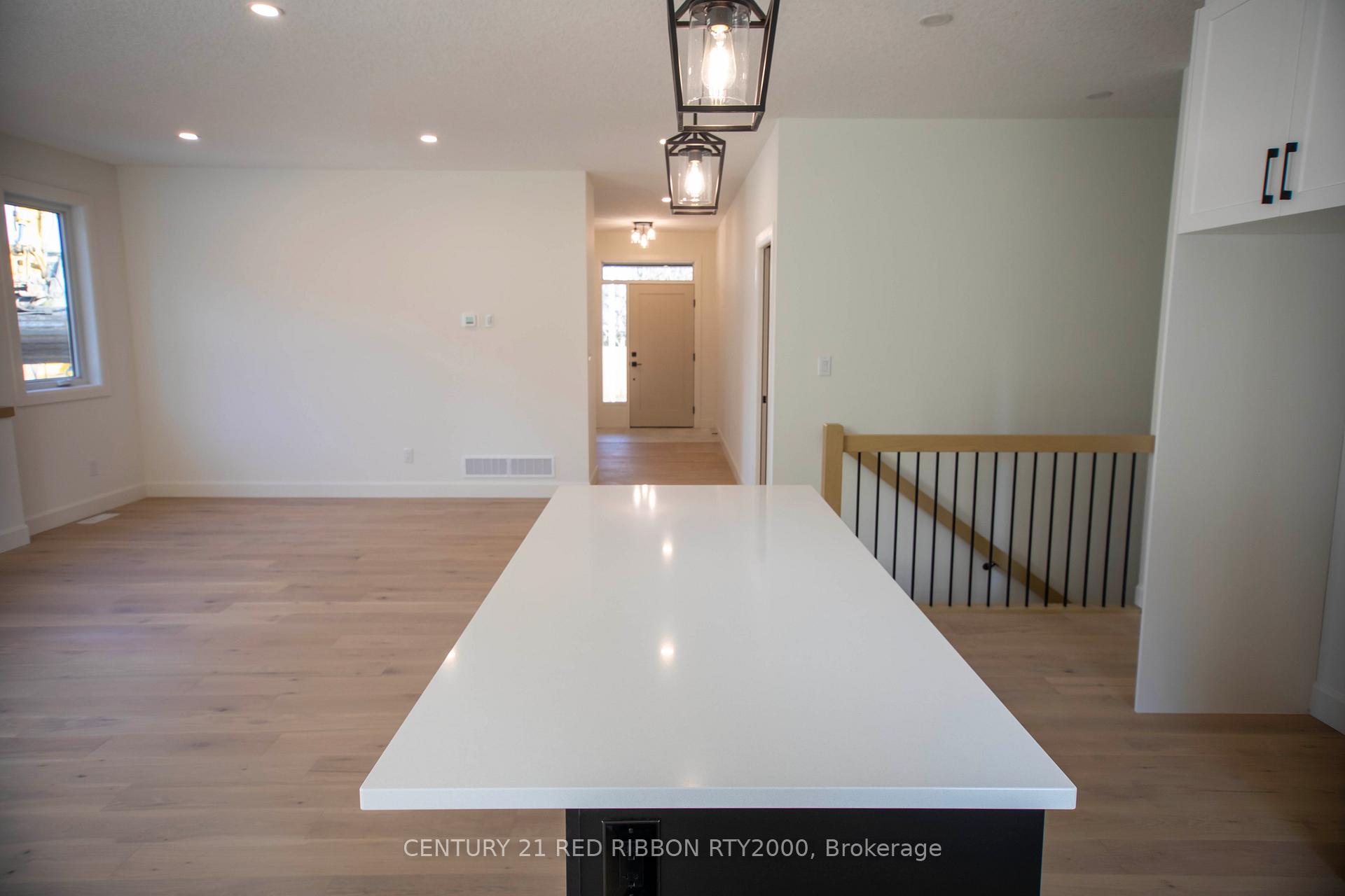 Photo 20 of Unit 6, 430 Head Street N, Strathroy-Caradoc, NE — HOMEH