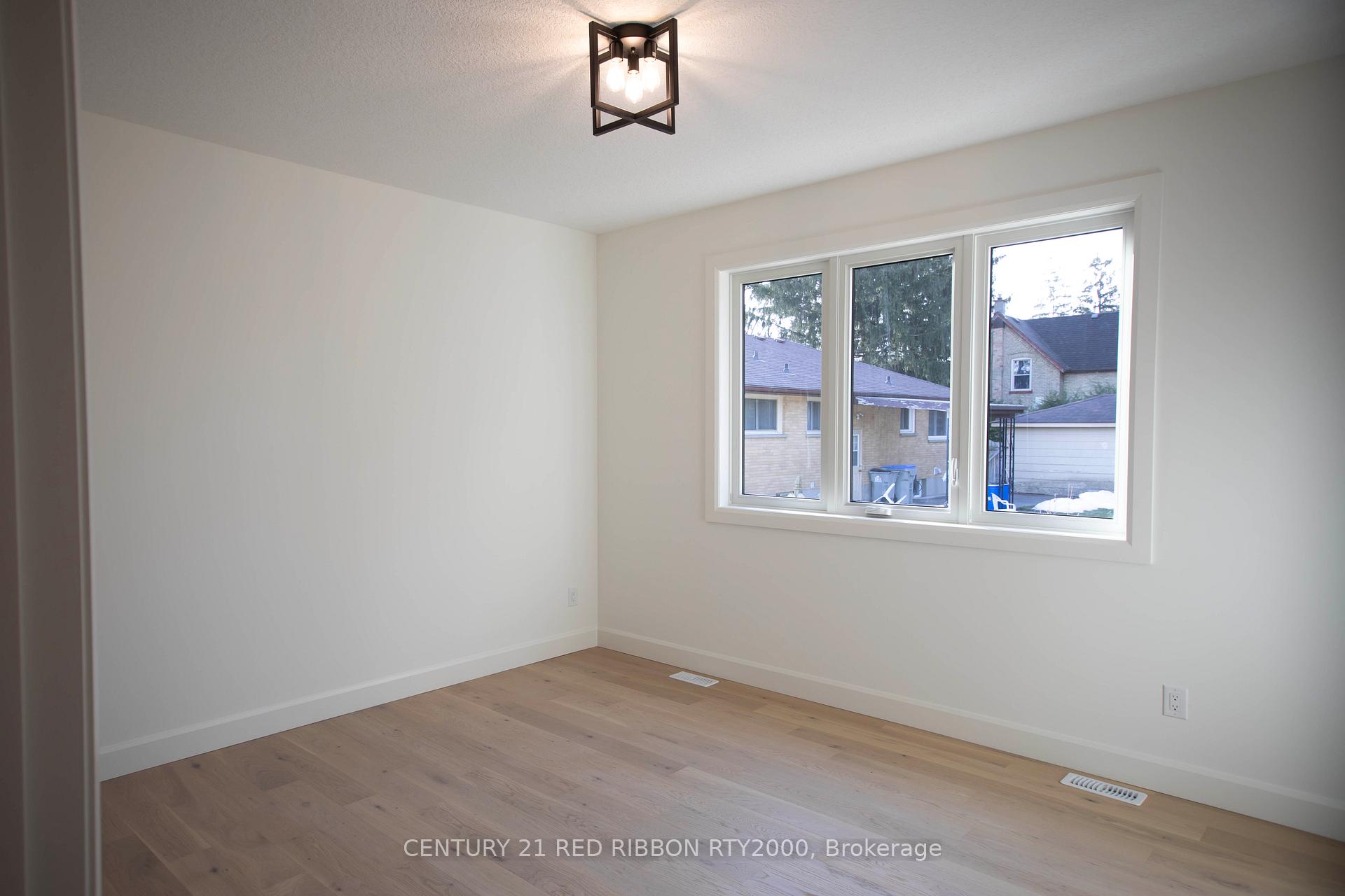 Photo 23 of Unit 6, 430 Head Street N, Strathroy-Caradoc, NE — HOMEH