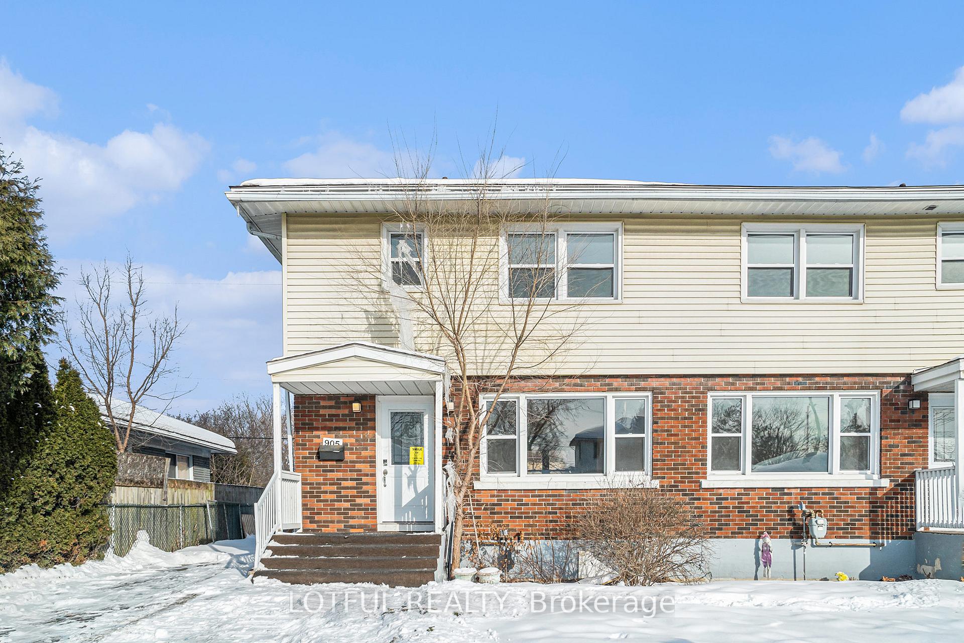 Photo 1 of Unit B, 905 Smyth Road, Ottawa, Elmvale Acres — HOMEH