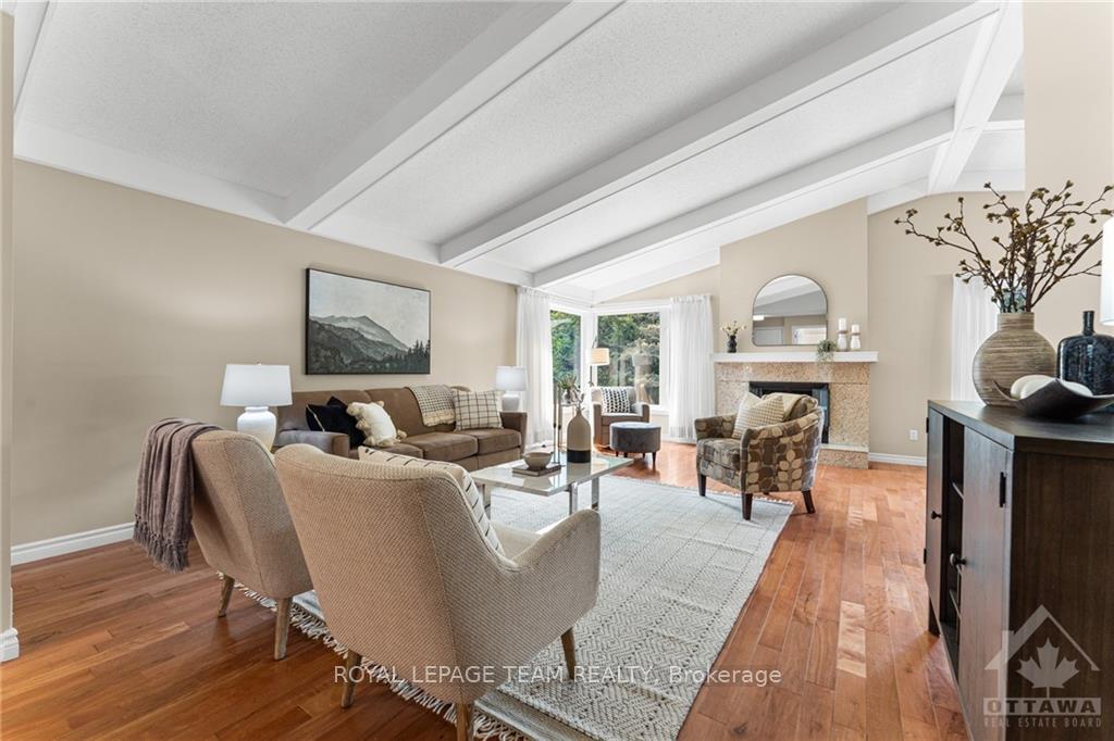 Photo 2 of 40 Spyglass Ridge, Ottawa, Stittsville (Central) — HOMEH