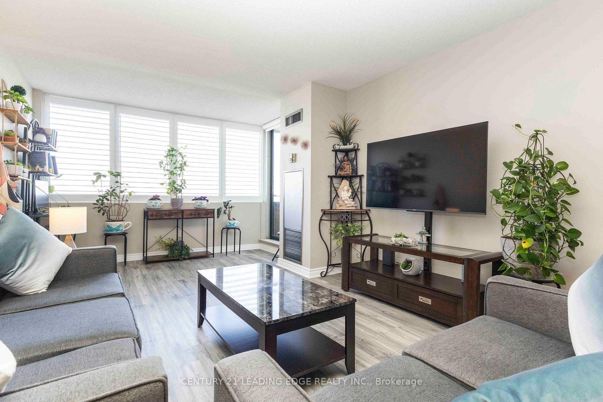 Photo 8 of Unit 809, 1665 Pickering Parkway, Pickering, Village East — HOMEH