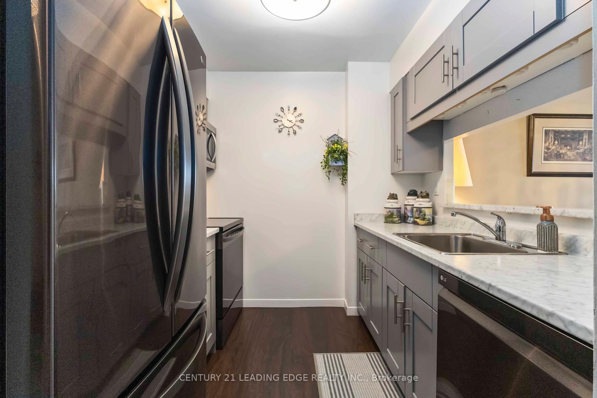Photo 14 of Unit 809, 1665 Pickering Parkway, Pickering, Village East — HOMEH