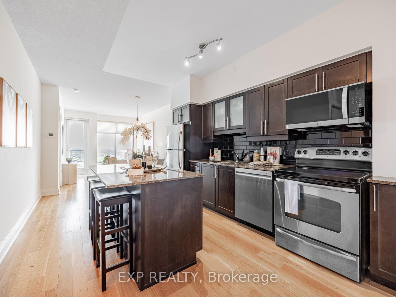Photo 3 of Unit 4506, 2191 Yonge Street, Toronto, Mount Pleasant West — HOMEH