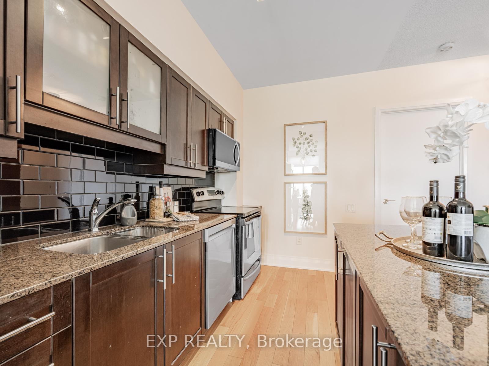 Photo 5 of Unit 4506, 2191 Yonge Street, Toronto, Mount Pleasant West — HOMEH