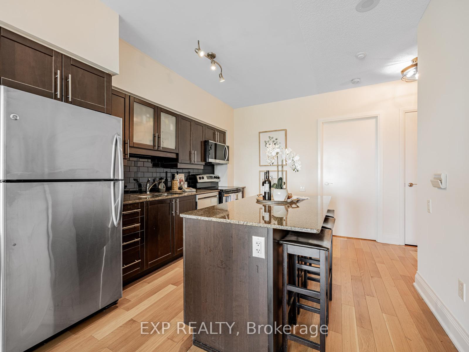 Photo 6 of Unit 4506, 2191 Yonge Street, Toronto, Mount Pleasant West — HOMEH