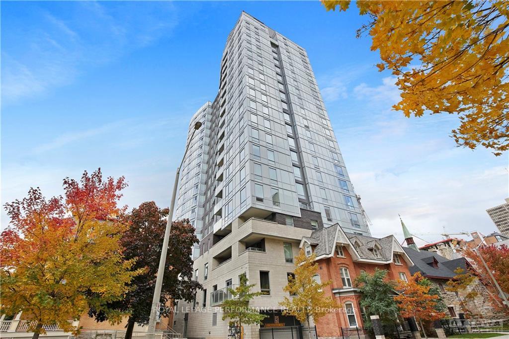Front of Unit 1204, 428 Sparks Street