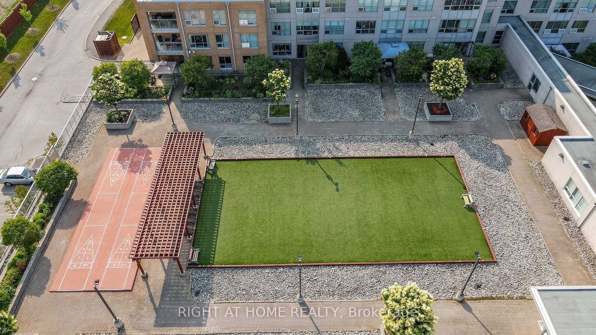 Photo 27 of Unit 303, 94 Dean Avenue, Barrie, Painswick South — HOMEH