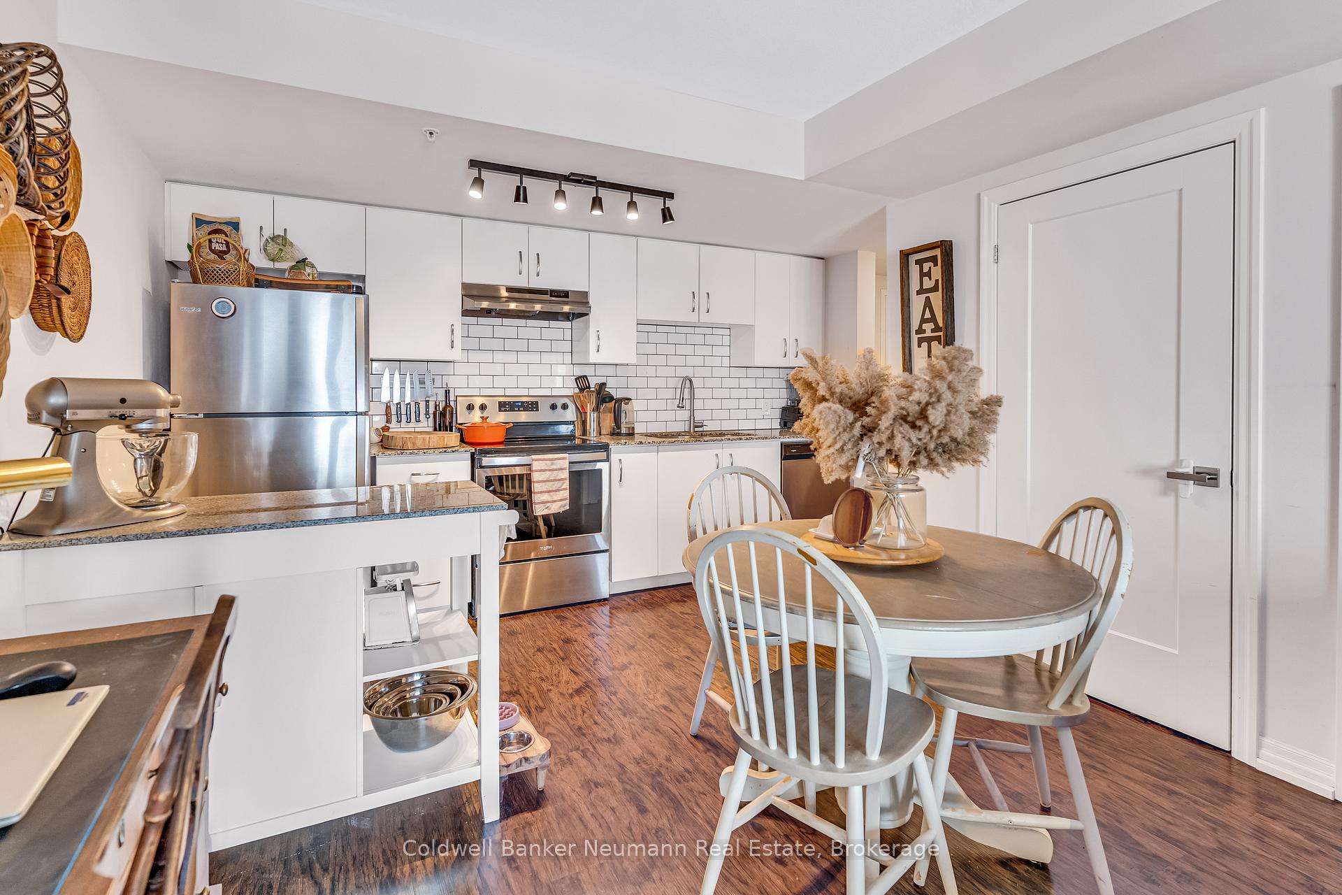 Photo 1 of Unit 407, 104 Summit Ridge Drive, Guelph, Grange Road — HOMEH