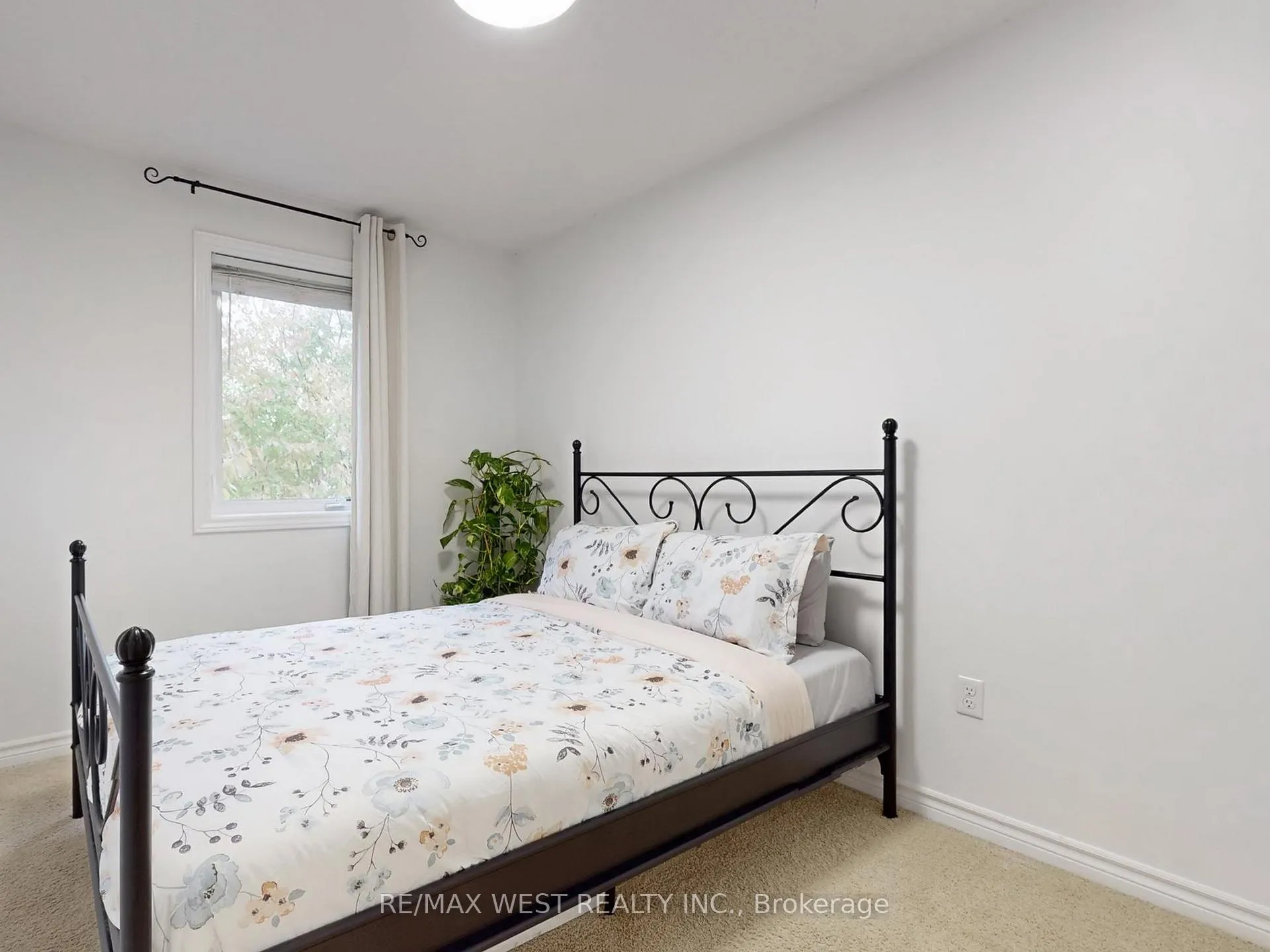 Photo 10 of Unit 15, 32 Lambeth Way, Guelph, Pineridge/Westminster Woods — HOMEH