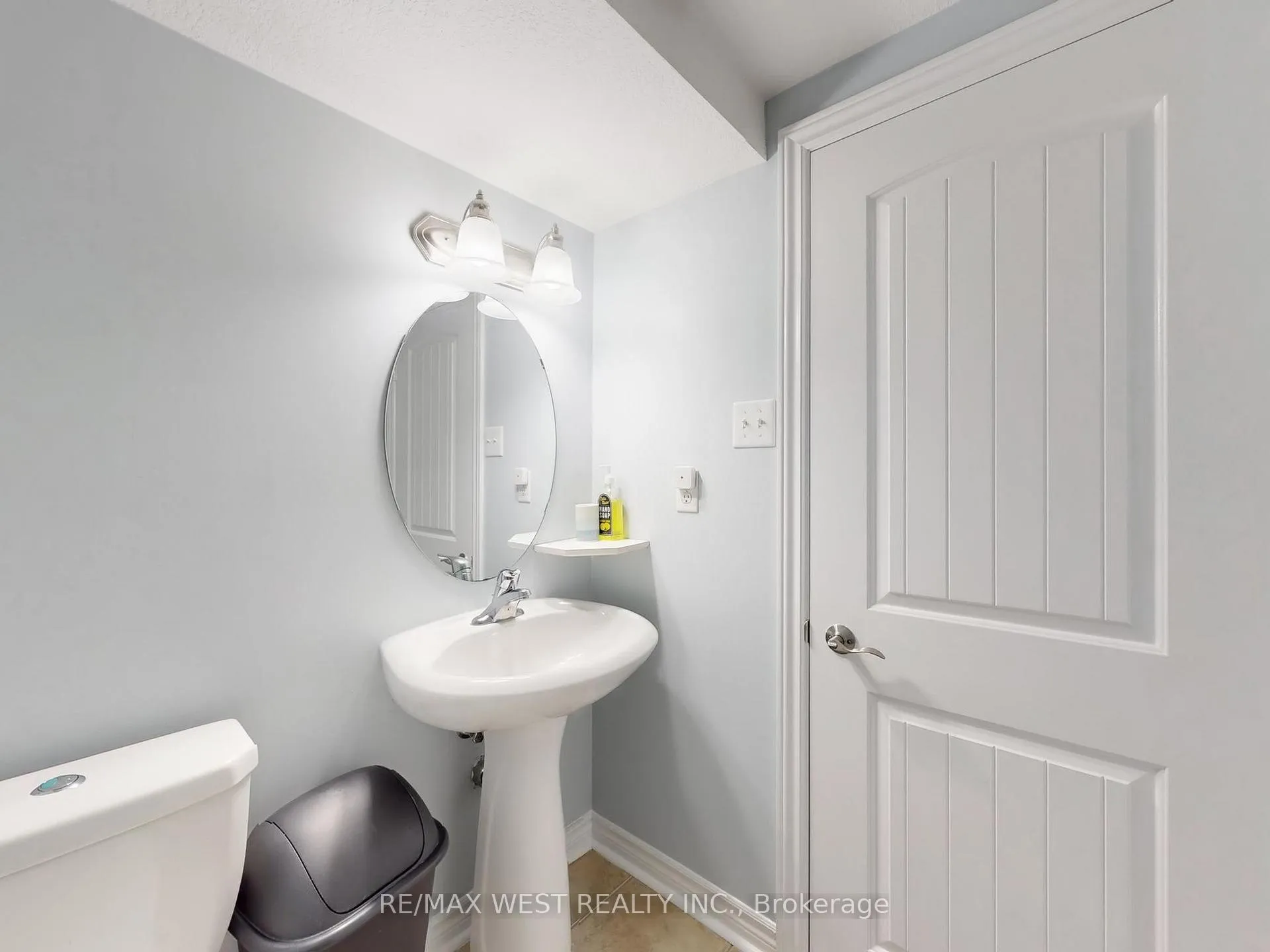 Photo 18 of Unit 15, 32 Lambeth Way, Guelph, Pineridge/Westminster Woods — HOMEH