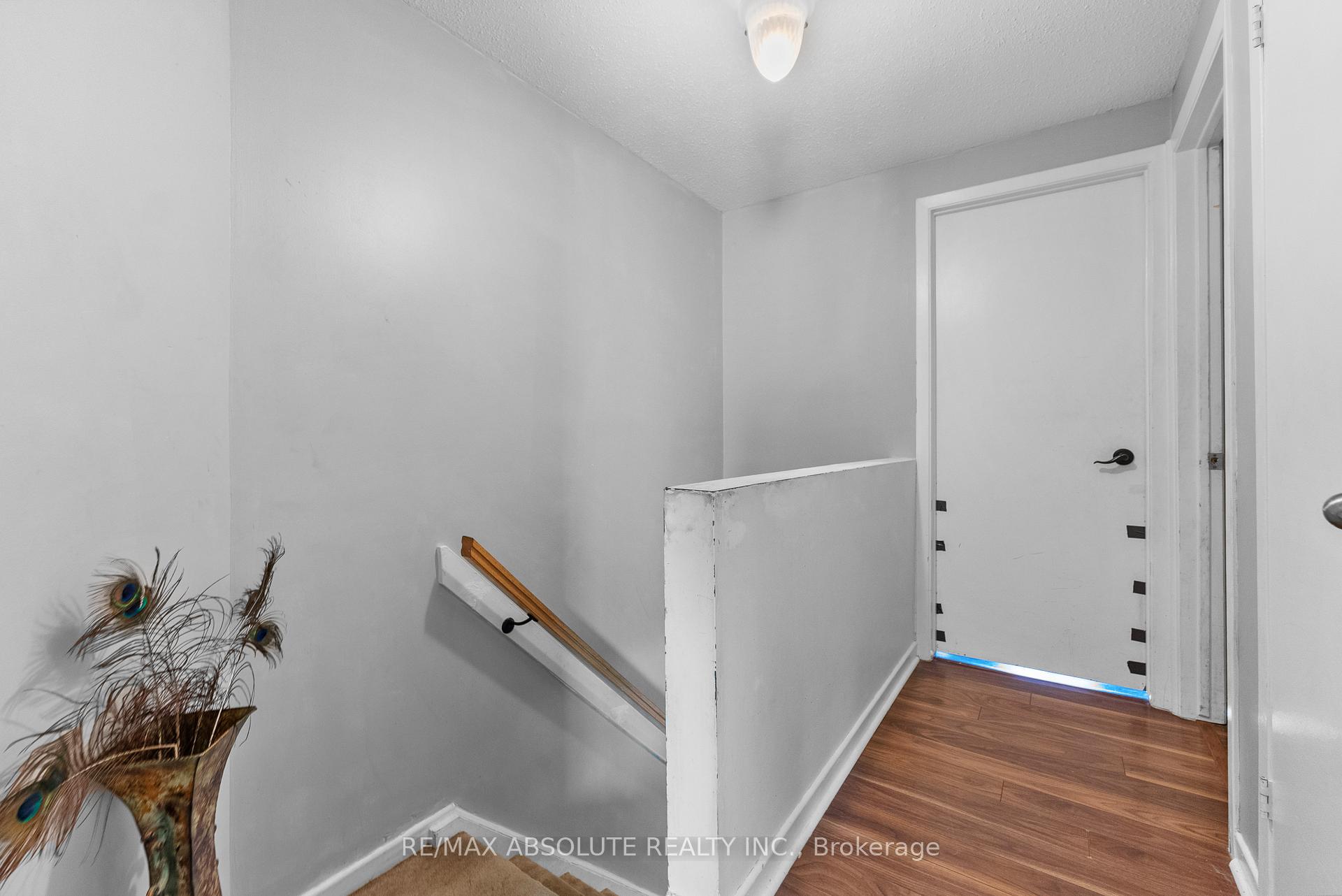 Photo 13 of Unit 14, 6138 Brookside Lane, Ottawa, Convent Glen South — HOMEH