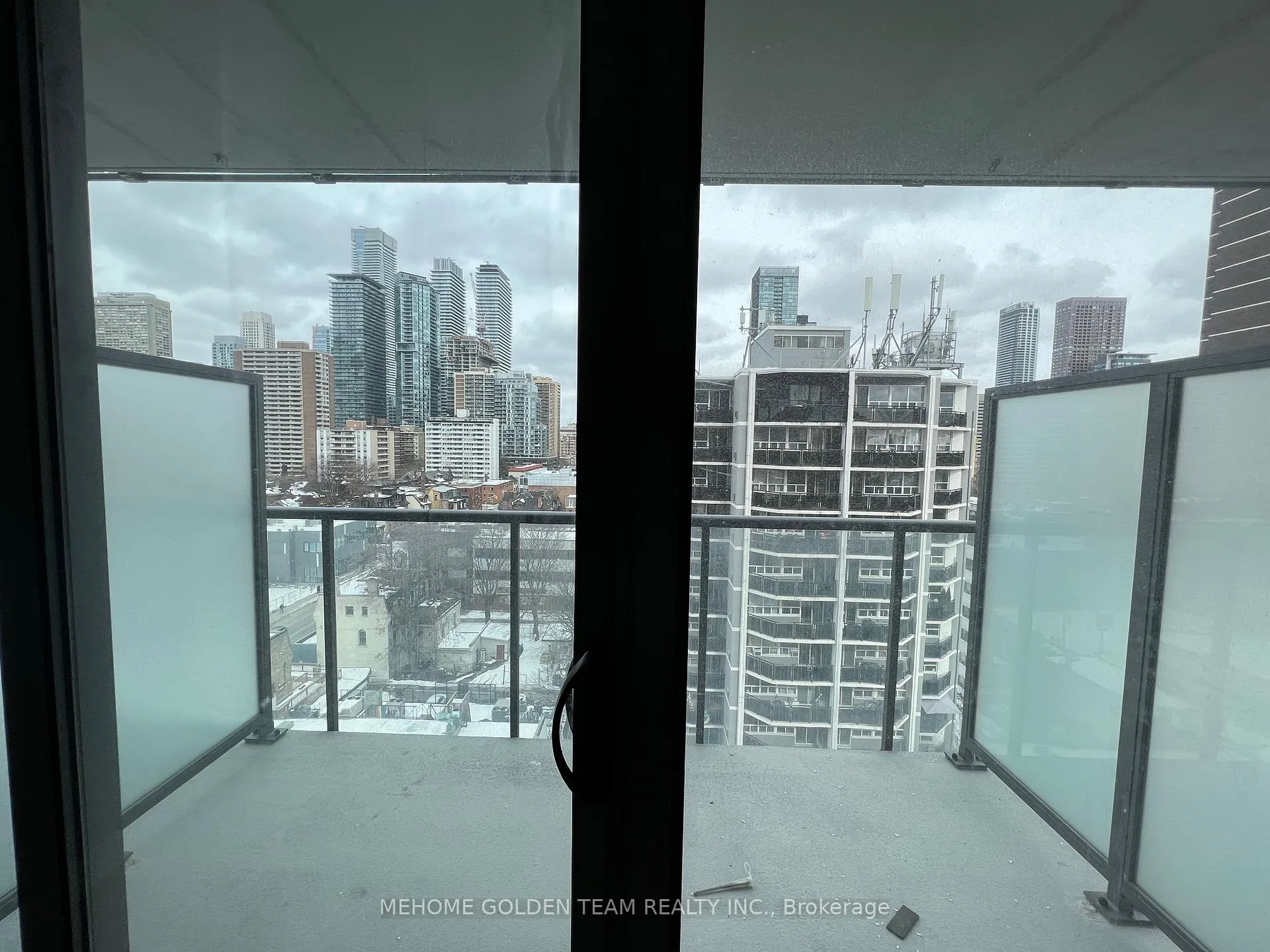 Photo 5 of Unit 1006, 81 Wellesley Street E, Toronto, Church-Yonge Corridor — HOMEH