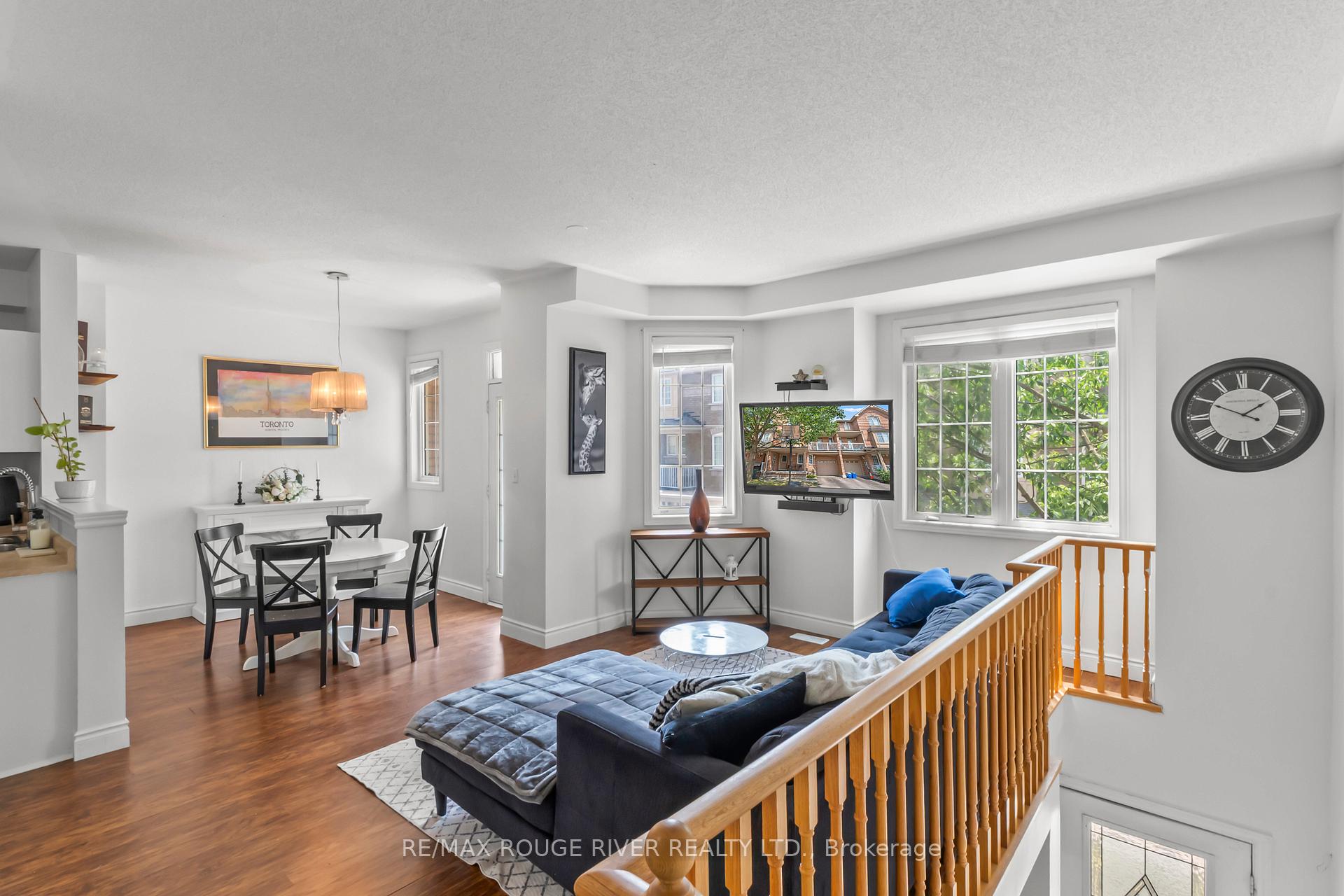 Photo 8 of 15 Pottle Lane, Ajax, South East — HOMEH
