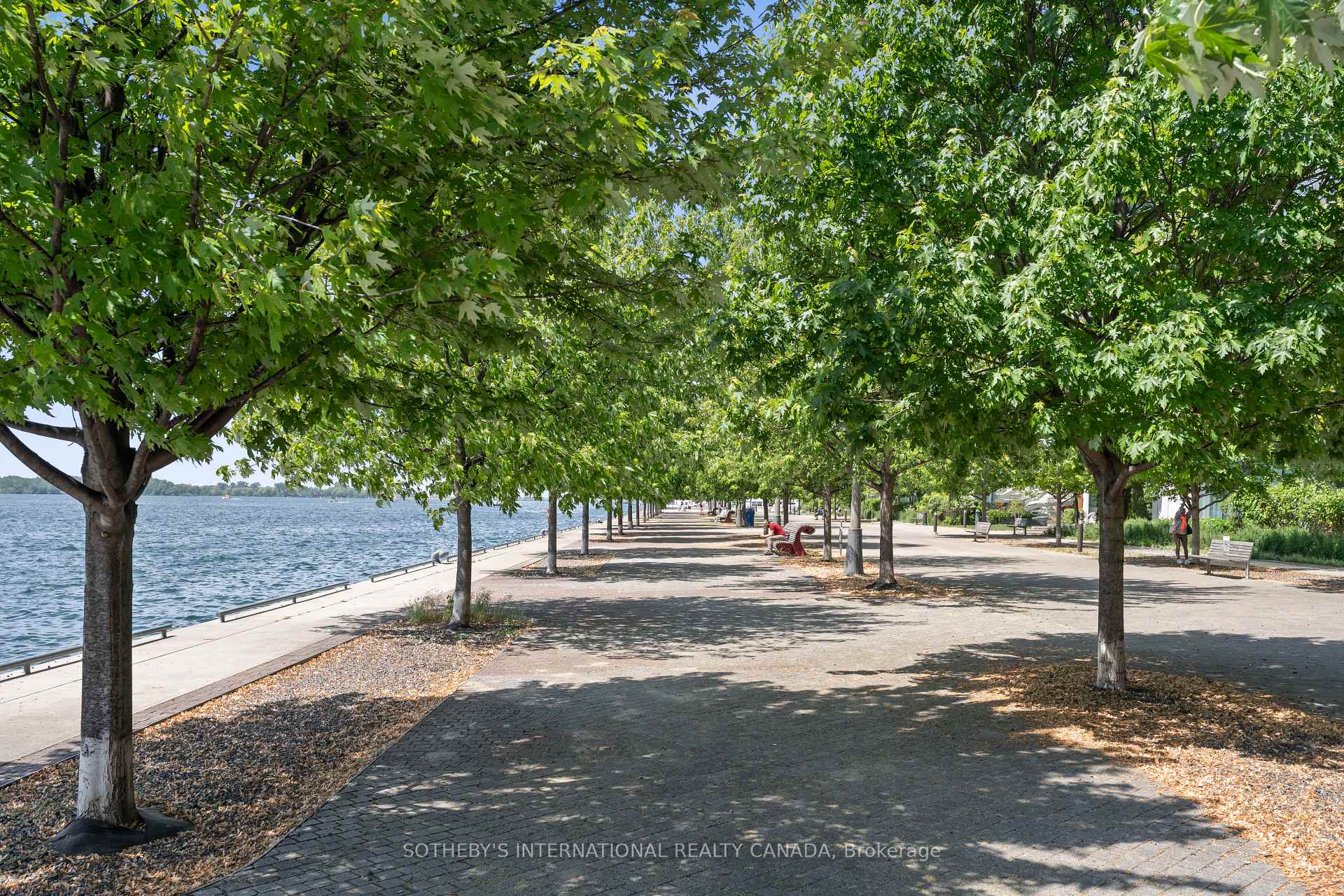 Photo 3 of Unit TH112, 39 Queens Quay E, Toronto, Waterfront Communities — HOMEH