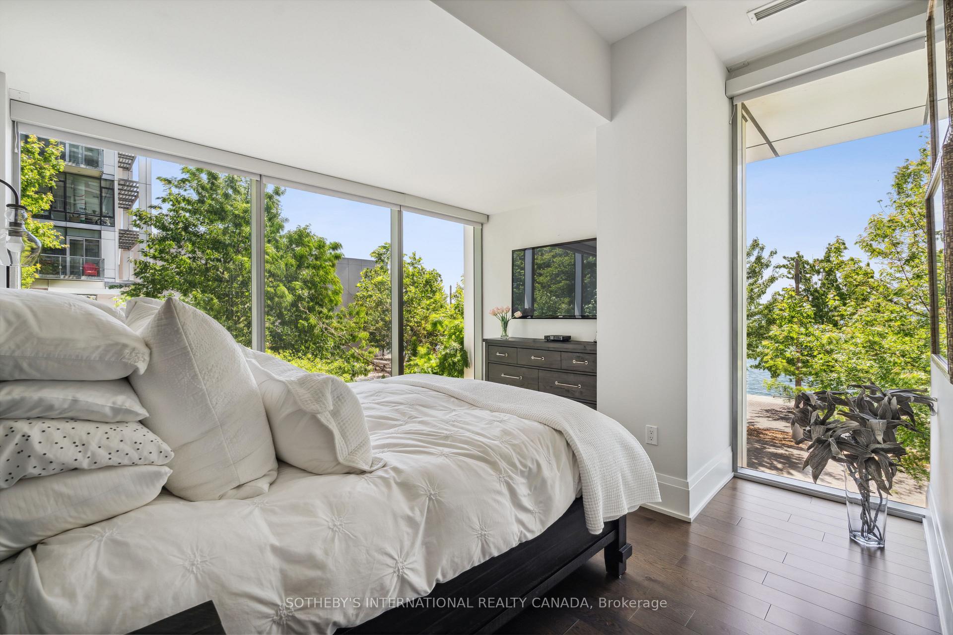 Photo 13 of Unit TH112, 39 Queens Quay E, Toronto, Waterfront Communities — HOMEH