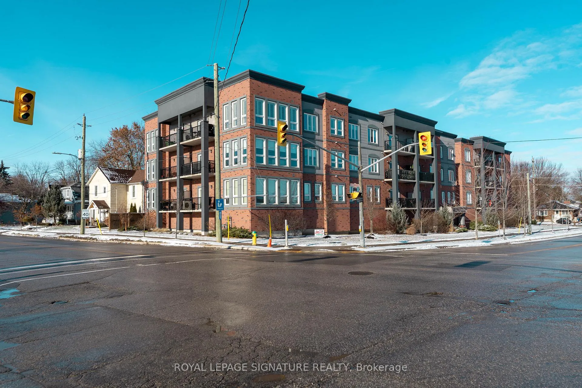 Photo 1 of Unit 108, 43 Dale Drive, New Tecumseth, Beeton — HOMEH