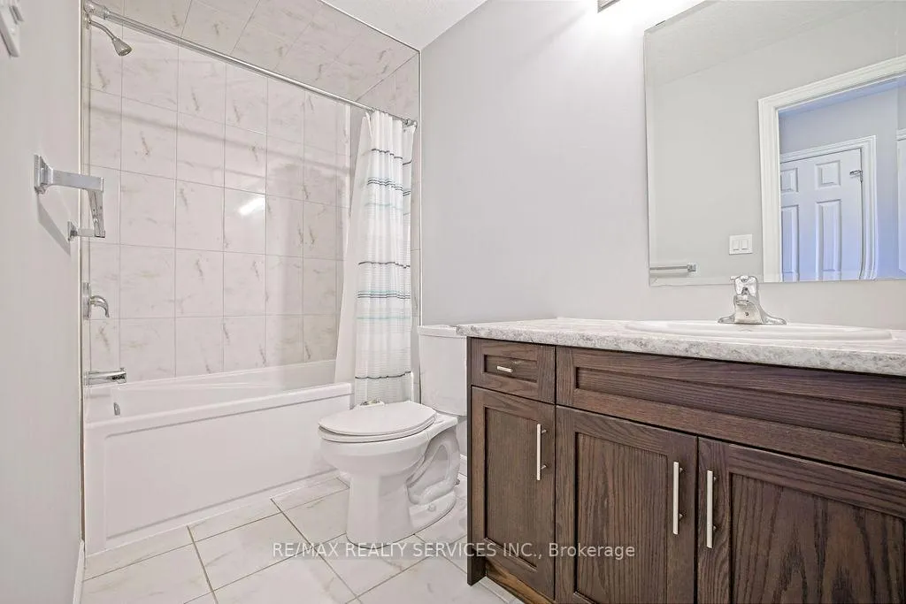 Photo 20 of 174 Wheat Lane, Kitchener — HOMEH