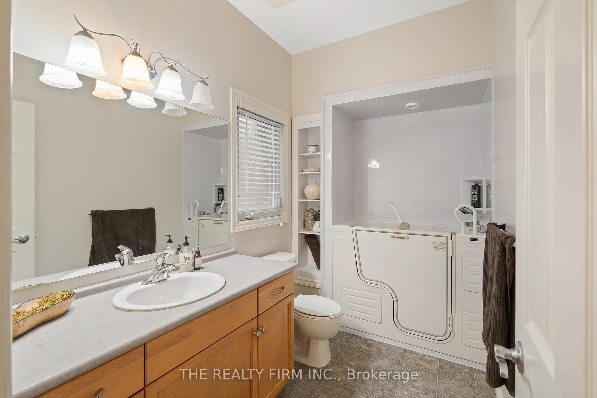 Photo 20 of Unit 47, 101 Southgate Parkway, St. Thomas — HOMEH