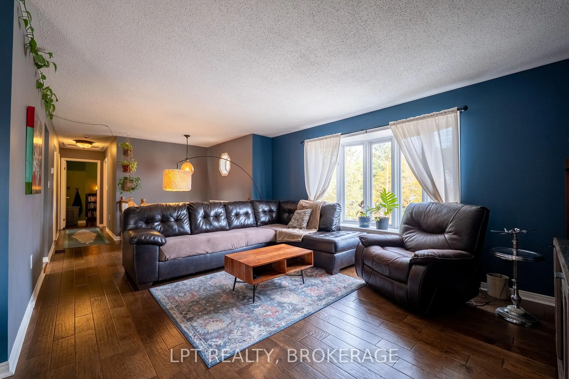 Photo 4 of 697 Macdonald Drive, Gananoque — HOMEH