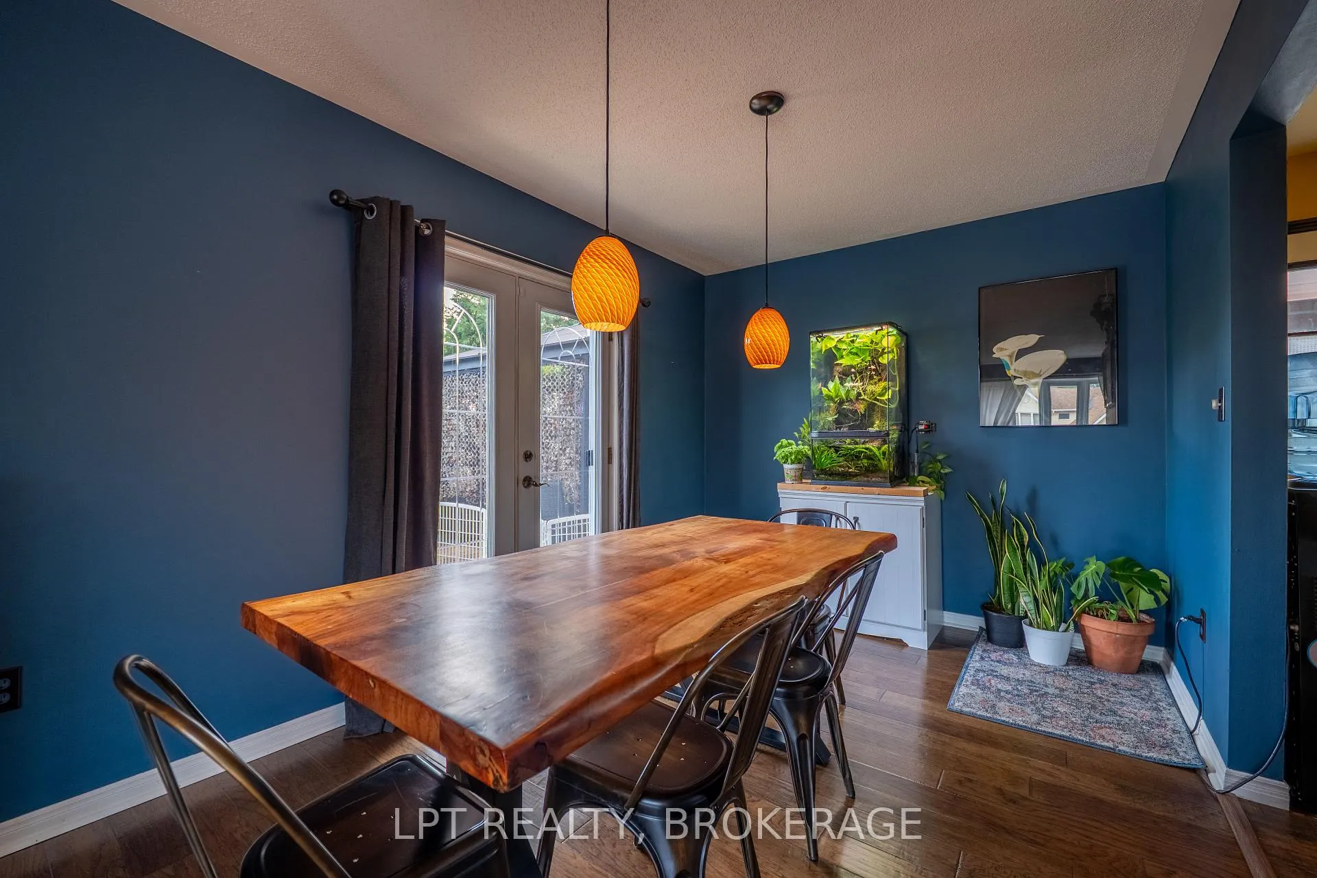 Photo 5 of 697 Macdonald Drive, Gananoque — HOMEH