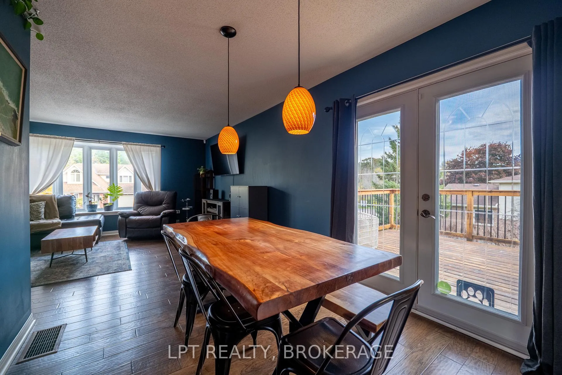 Photo 6 of 697 Macdonald Drive, Gananoque — HOMEH