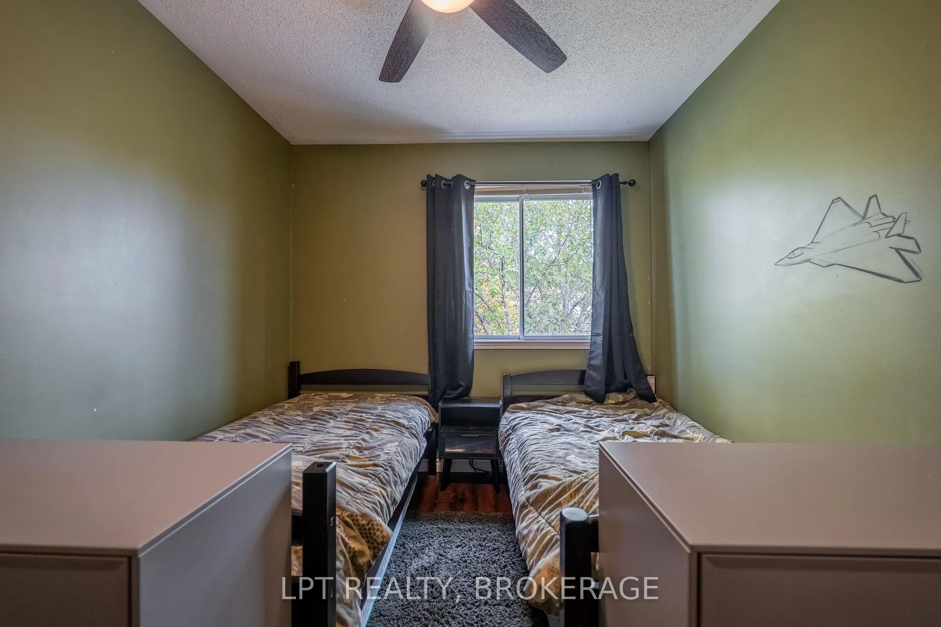 Photo 16 of 697 Macdonald Drive, Gananoque — HOMEH