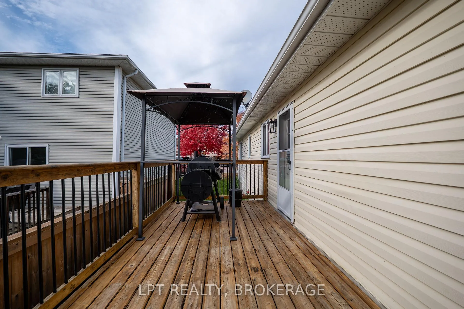 Photo 22 of 697 Macdonald Drive, Gananoque — HOMEH