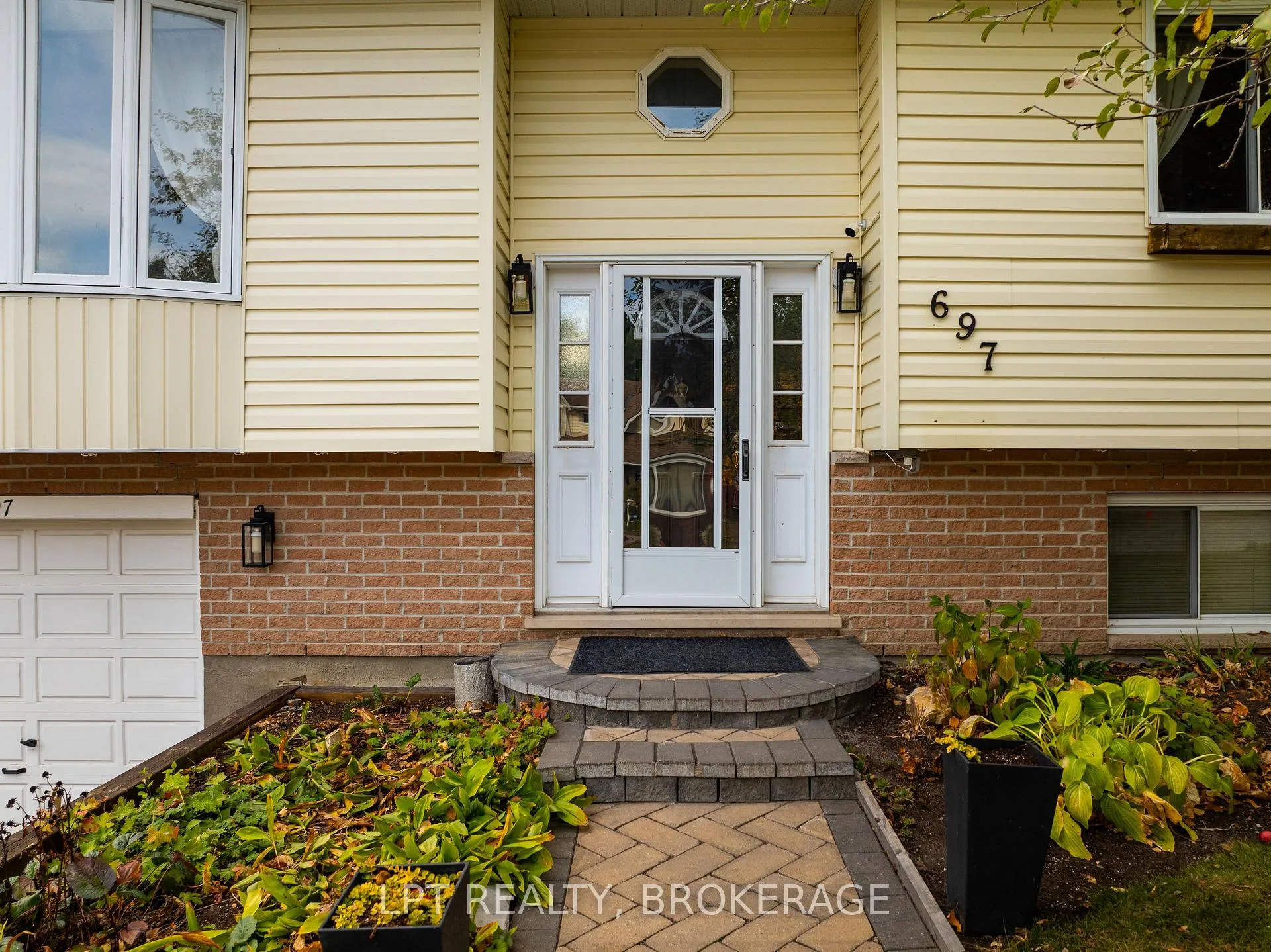 Photo 44 of 697 Macdonald Drive, Gananoque — HOMEH
