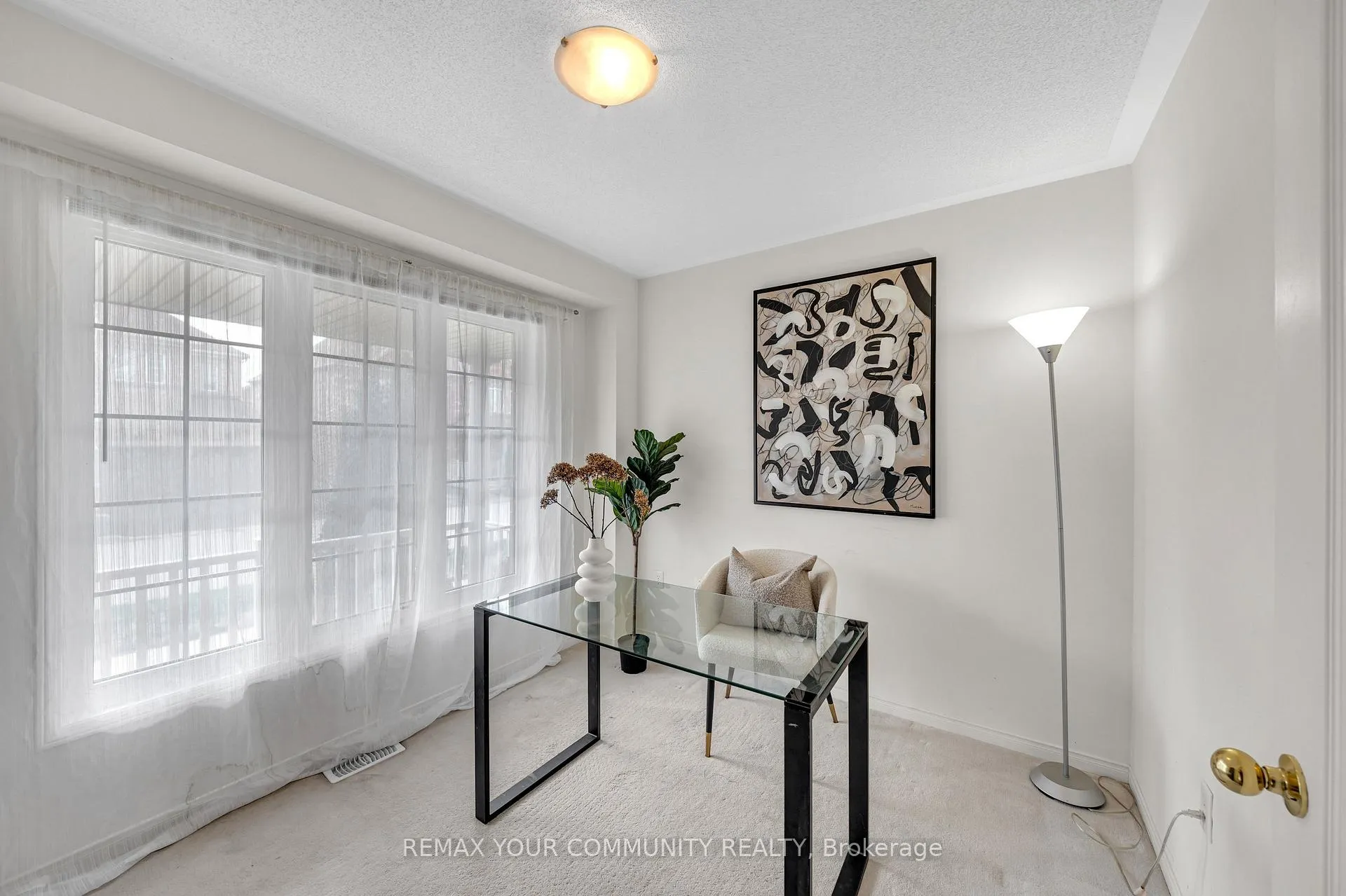Photo 5 of 12 Warburton Drive, Ajax, Northeast Ajax — HOMEH