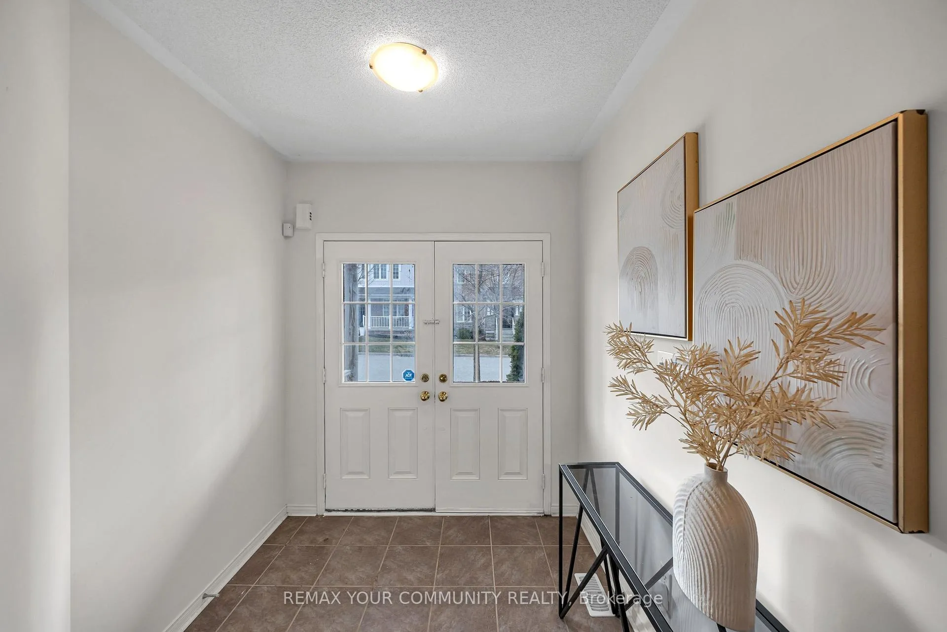 Photo 8 of 12 Warburton Drive, Ajax, Northeast Ajax — HOMEH
