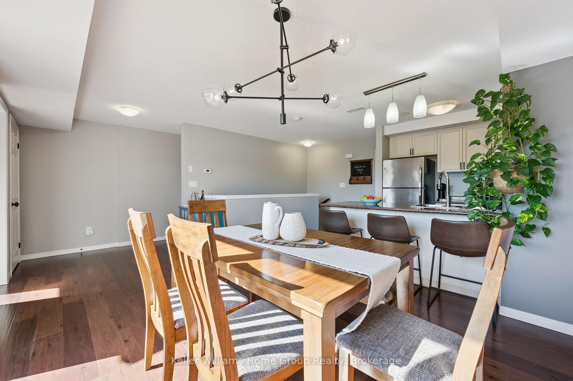 Photo 9 of Unit 22, 35 Mountford Drive, Guelph, Grange Road — HOMEH